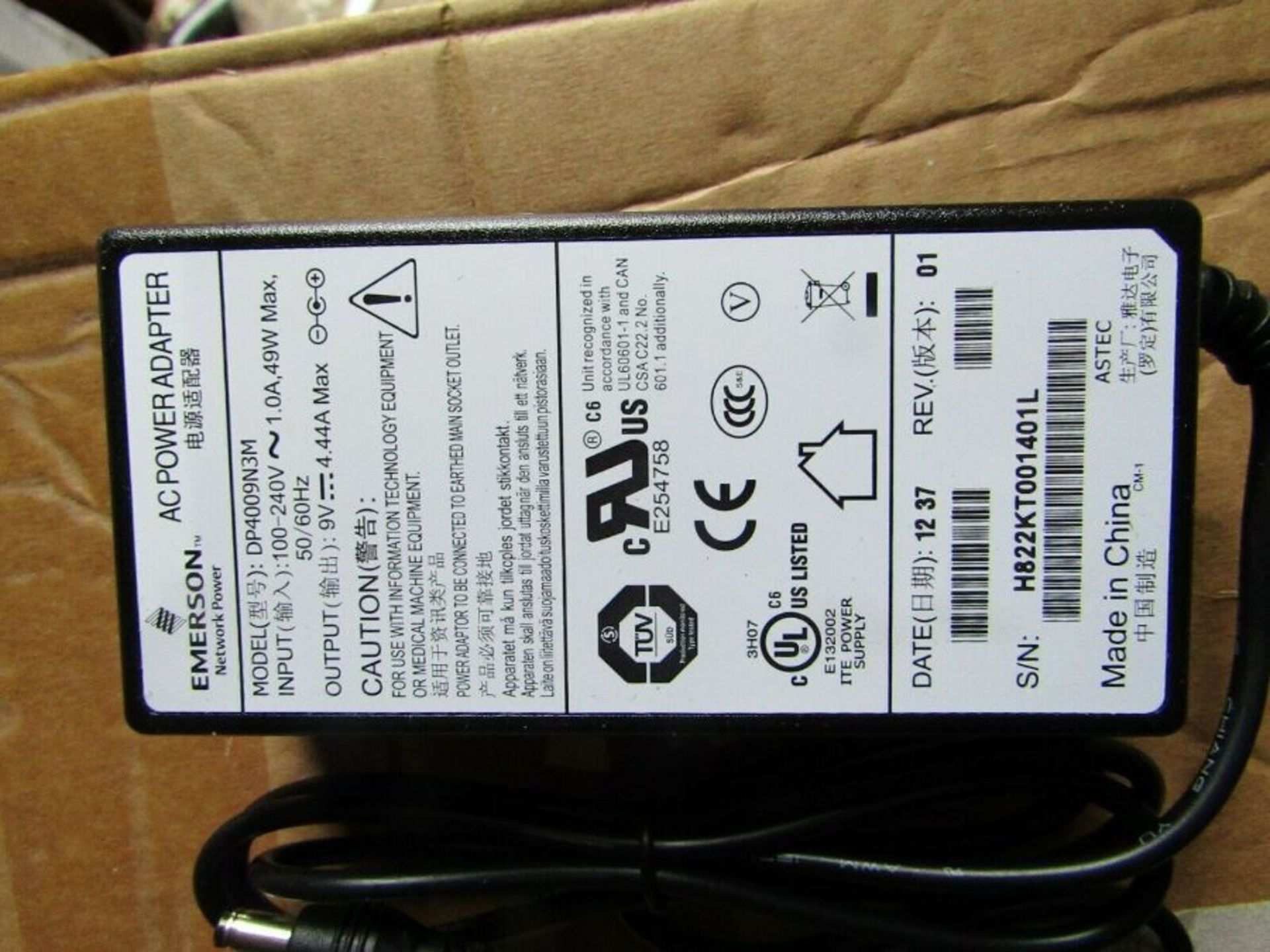 70 x Emerson 9Vdc ErP Single Out Switch Mode Desktop Power Adapter / Supply 4.44A J2 7210976 - Bild 2 aus 4