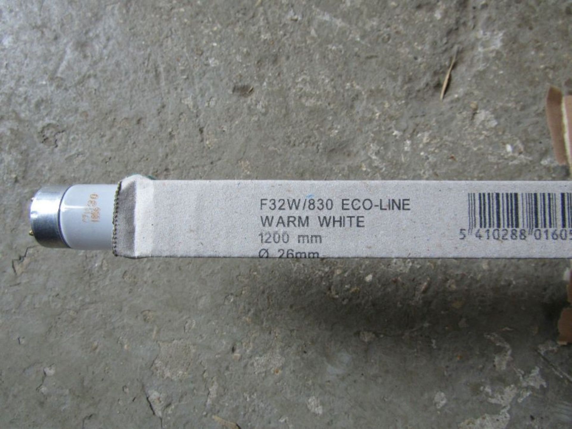 250 x Sylvania 32W T8 Linear Fluorescent Tube 1200 mm Warm White 7943204 - Image 4 of 6