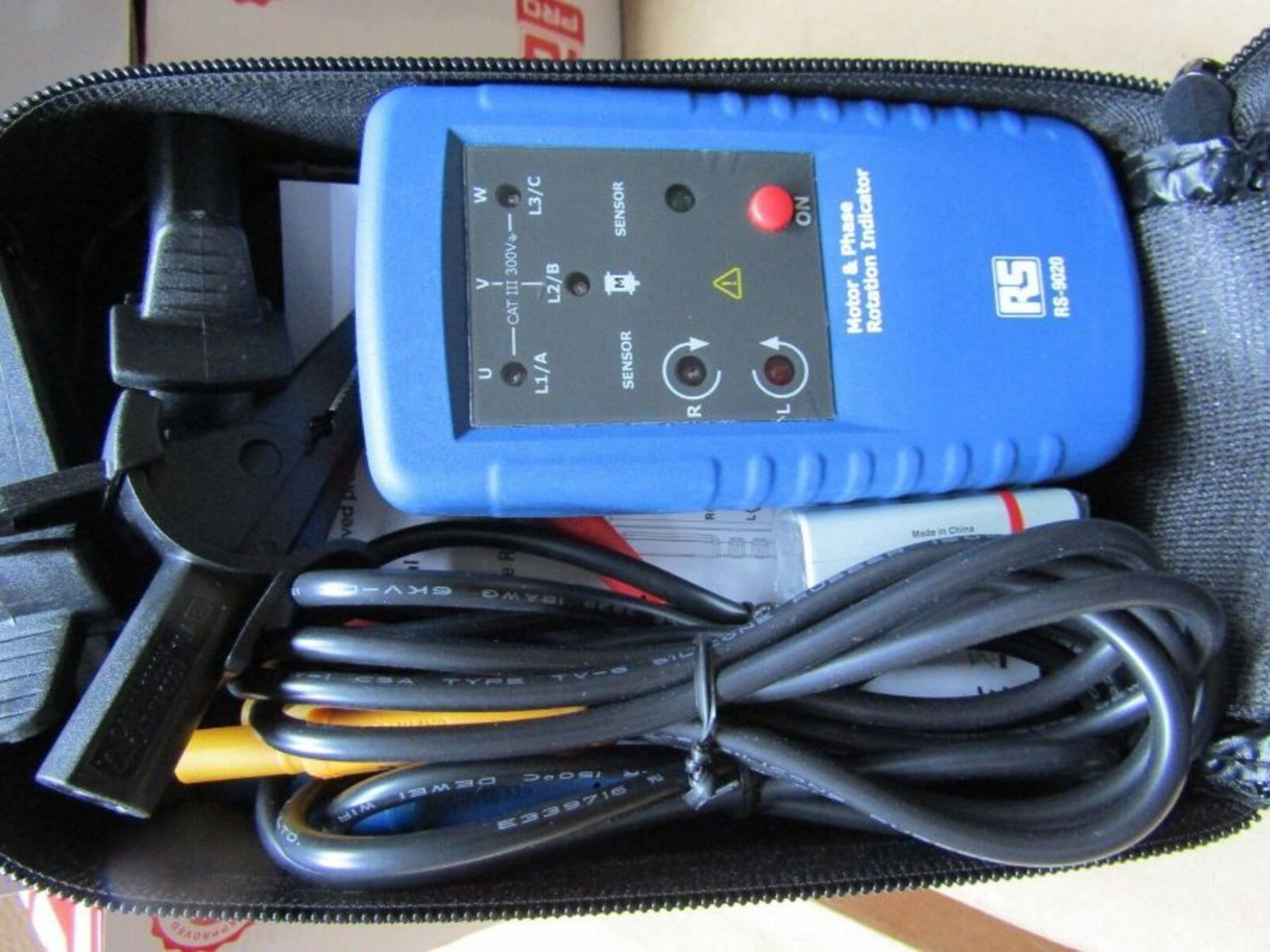 NEW RS Pro DT-902 Phase Rotation Tester CAT III 300V 400Hz 400Vac S4 8937919