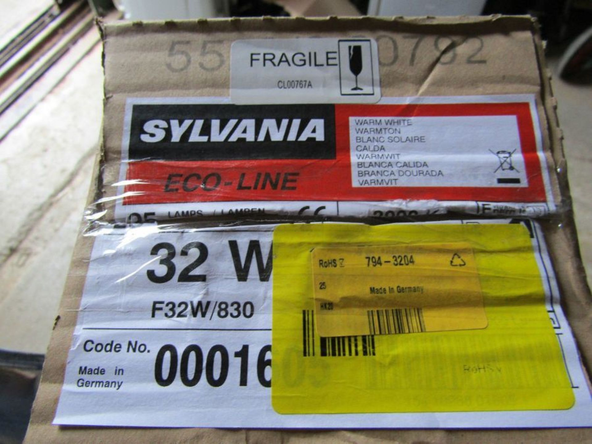 250 x Sylvania 32W T8 Linear Fluorescent Tube 1200 mm Warm White 7943204 - Image 3 of 6
