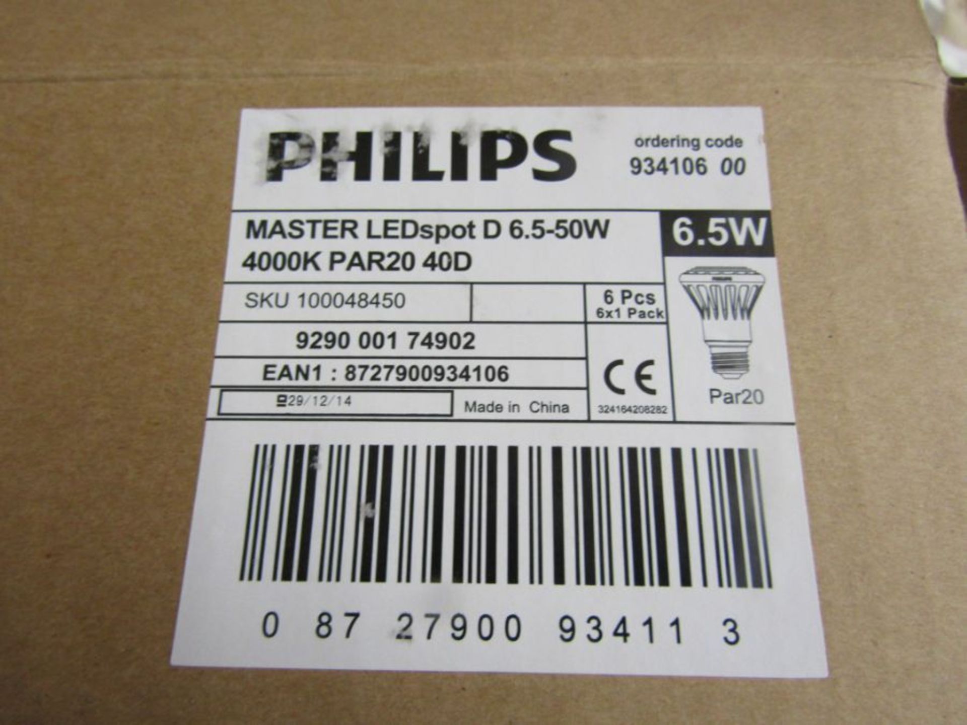 18 x Philips Lighting E27 LED Reflector Bulb 7W 4000K PAR20 £30 each A4 3007923244 - Image 4 of 4