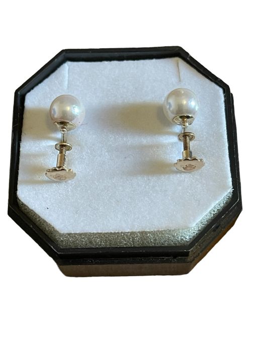 Boxed Pair of 9ct Gold and Pearl Earrings. - Image 2 of 3