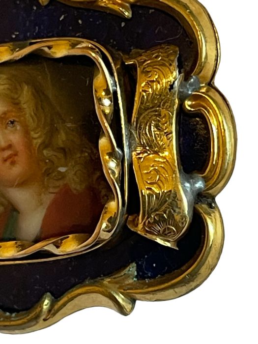 Antique Gold and Blue Enamel Portrait Brooch - 40mm x 33mm - 15.00 grams total weight. - Image 3 of 5
