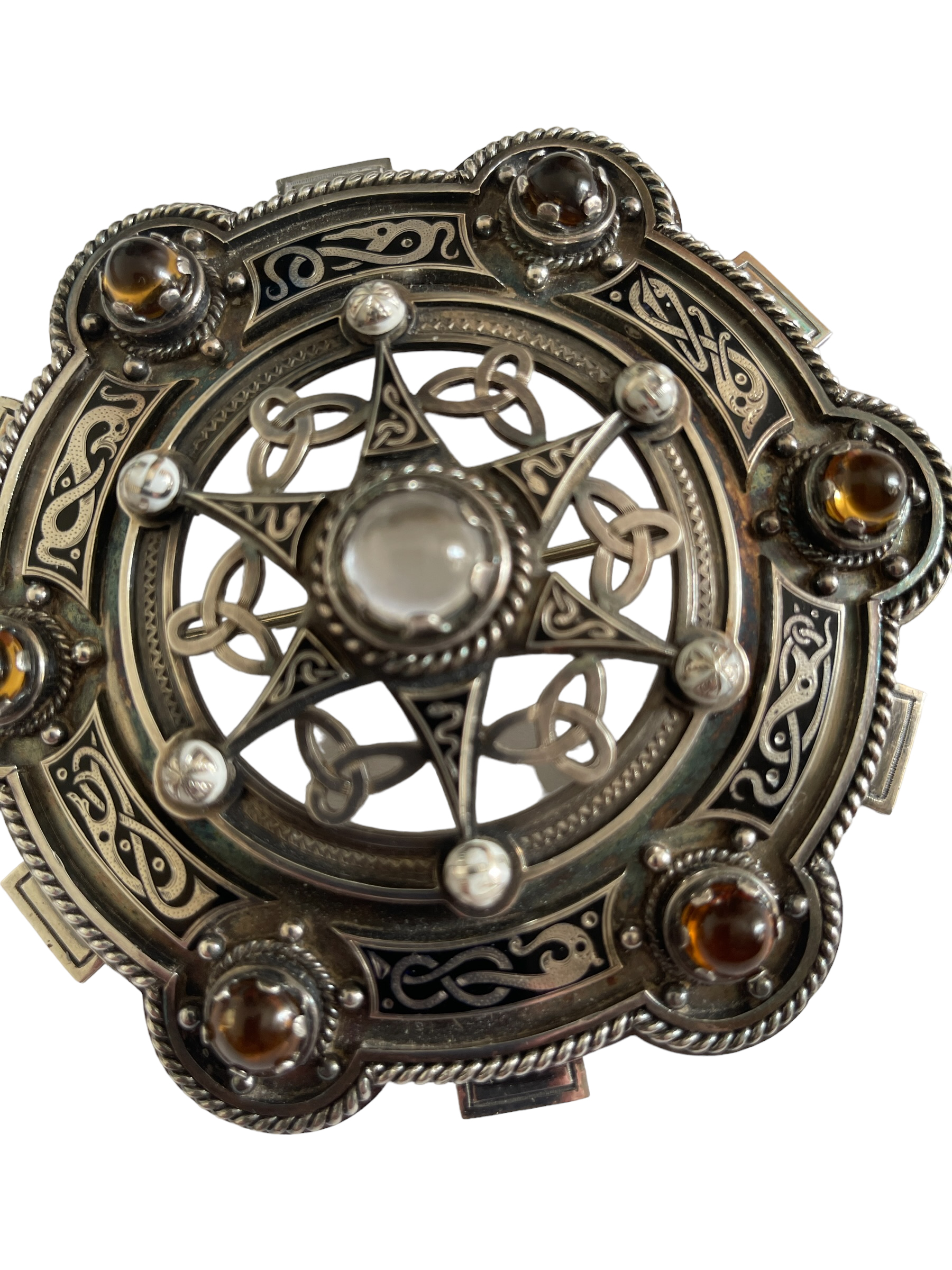 Large Important Antique Scottish Silver and Gemstone Brooch - 107mm dia - Cunningham Clan. - Image 2 of 8