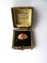 Antique/Vintage 18ct Gold&Synthetic Ruby Ring - UK size (O) - 3.52 grams (Ruby 0.77 carats)