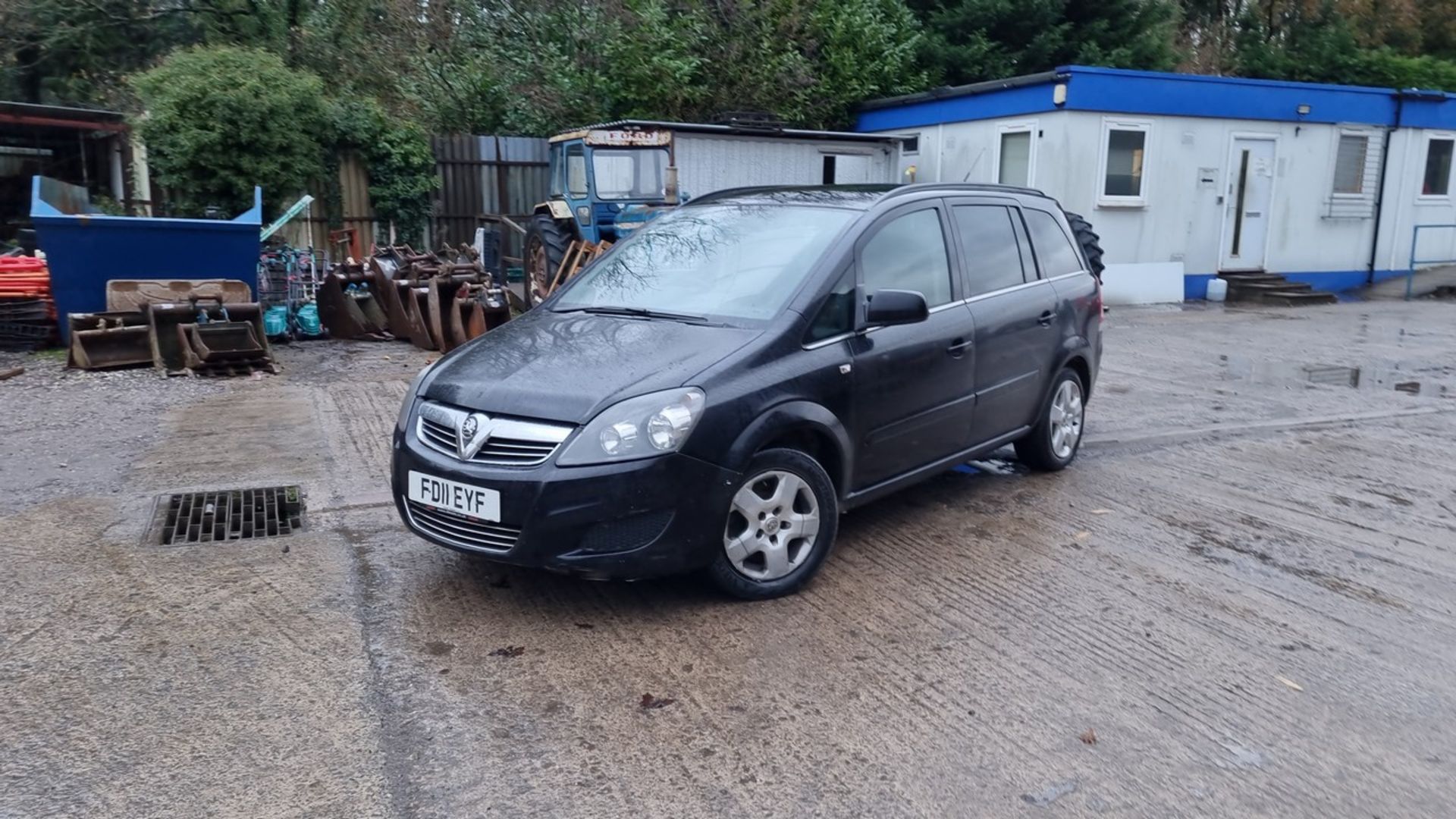 11/11 VAUXHALL ZAFIRA EXCLUSIV CDTI EFLX - 1686cc 5dr MPV (Black, 261k) - Image 20 of 24