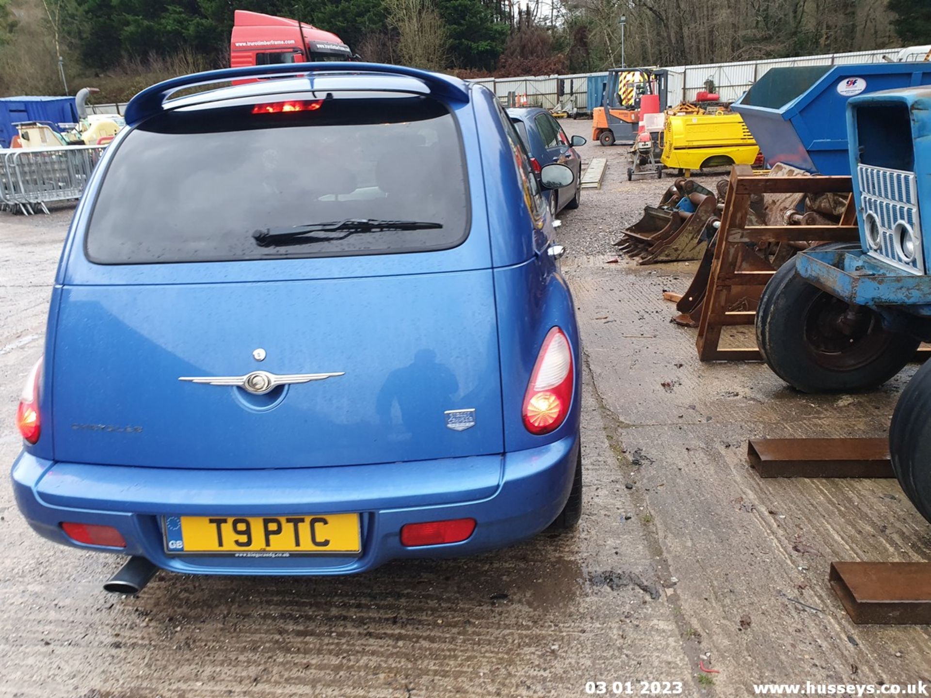 2007 CHRYSLER PT CRUISER PACIF COAST CR - 2148cc 5dr Hatchback (Blue, 114k) - Image 8 of 17