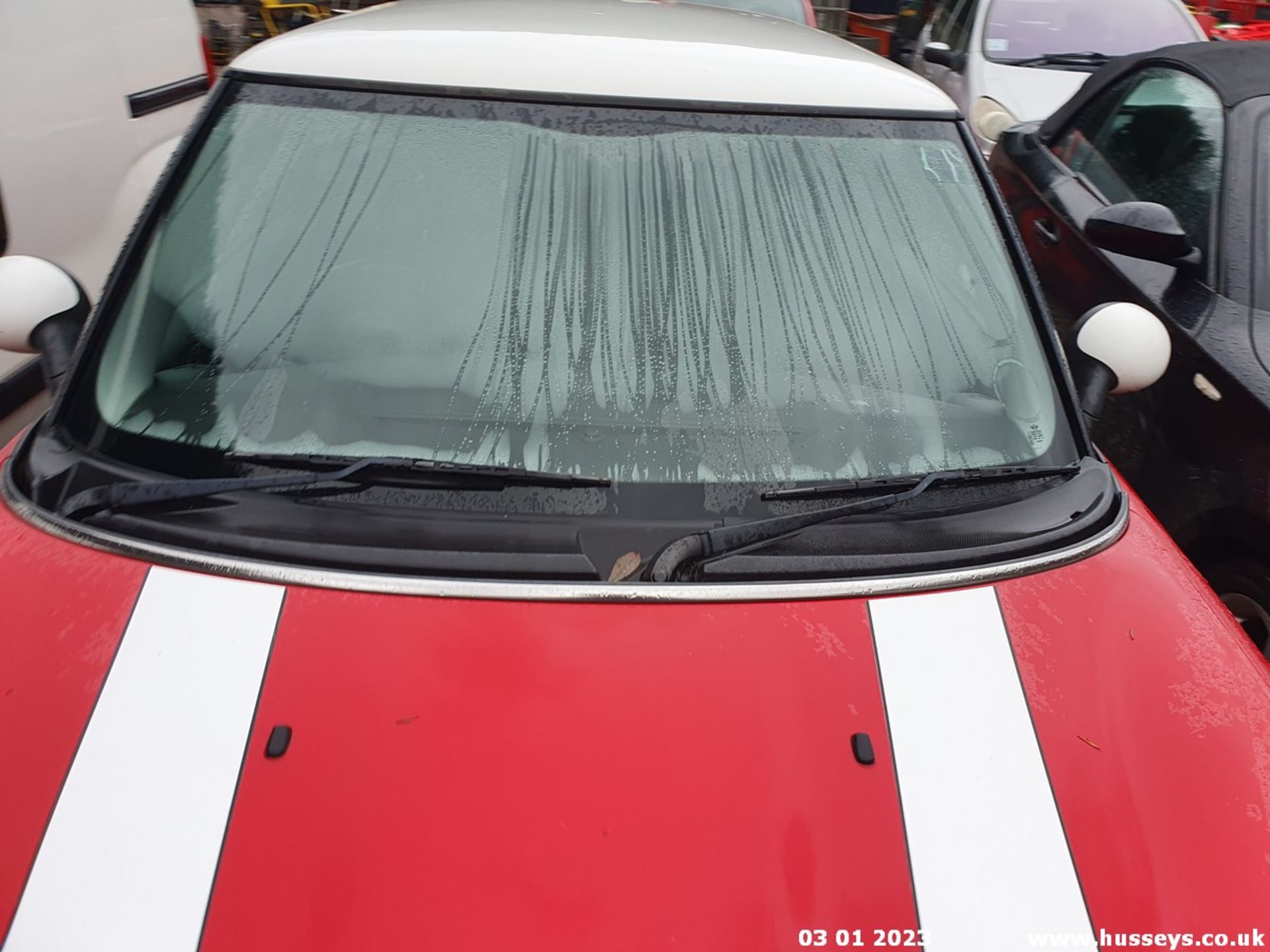 07/07 MINI COOPER - 1598cc 3dr Hatchback (Red, 104k) - Image 11 of 21