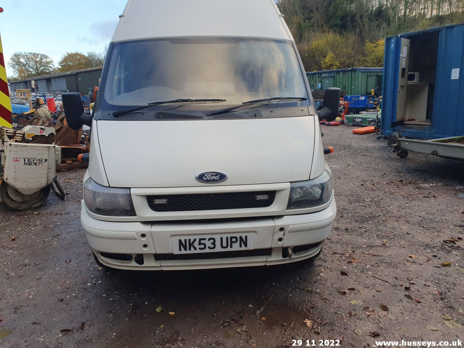 04/53 FORD TRANSIT 350 - 2402cc 5dr Van (White) - Image 6 of 21