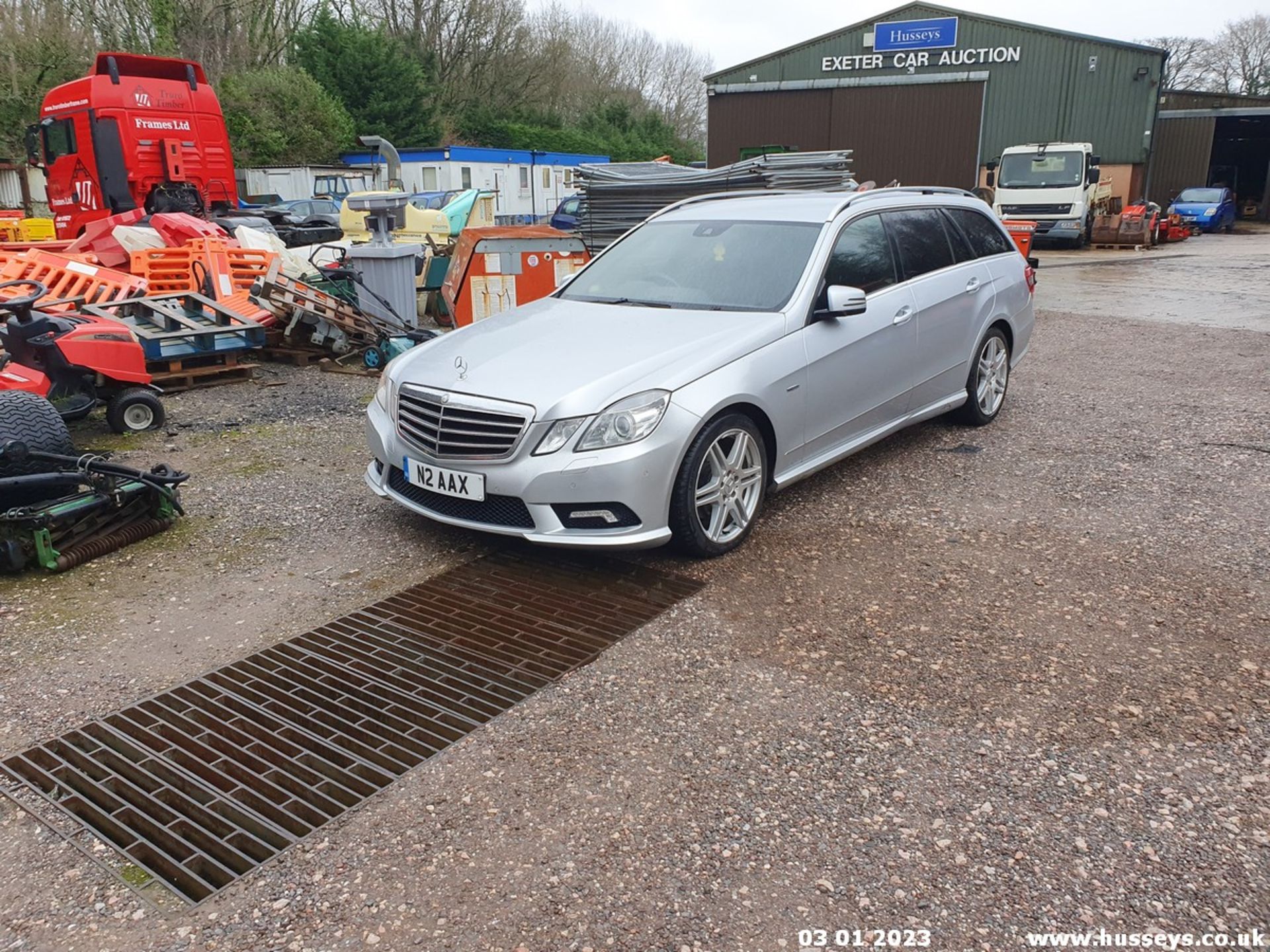 2010 MERCEDES-BENZ E350 BLUEF-CY SPORT CDI A - 2987cc 5dr Estate (Silver, 158k) - Image 2 of 30