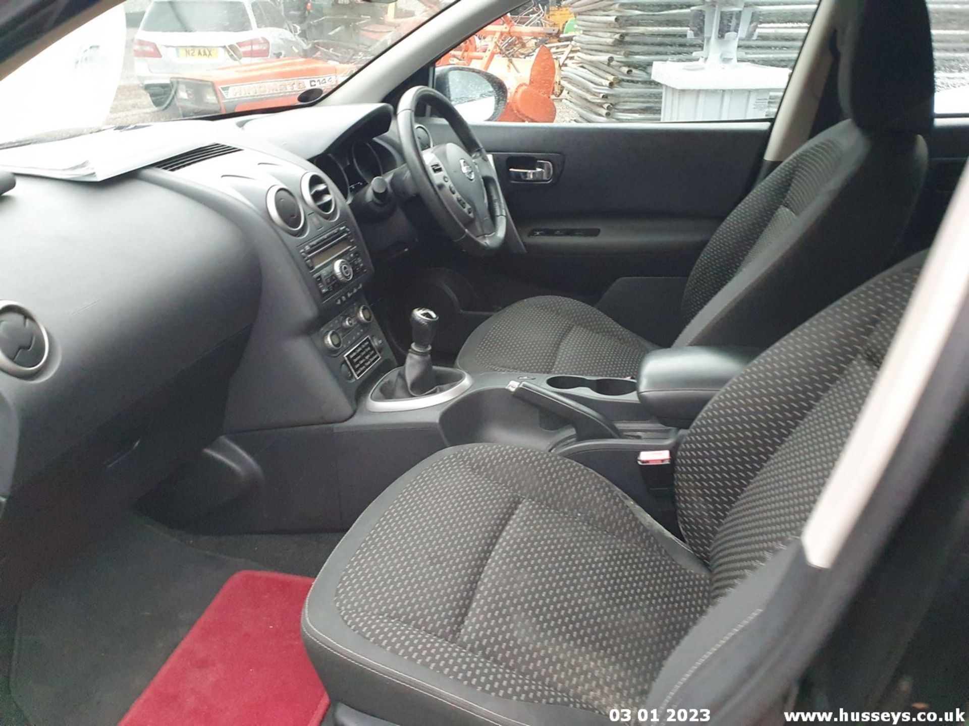 07/57 NISSAN QASHQAI ACENTA DCI 2WD - 1461cc 5dr Hatchback (Black, 150k) - Image 19 of 26