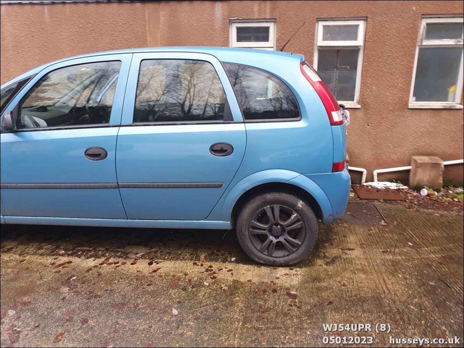 04/54 VAUXHALL MERIVA LIFE 8V - 1598cc 5dr MPV (Blue) - Image 8 of 32