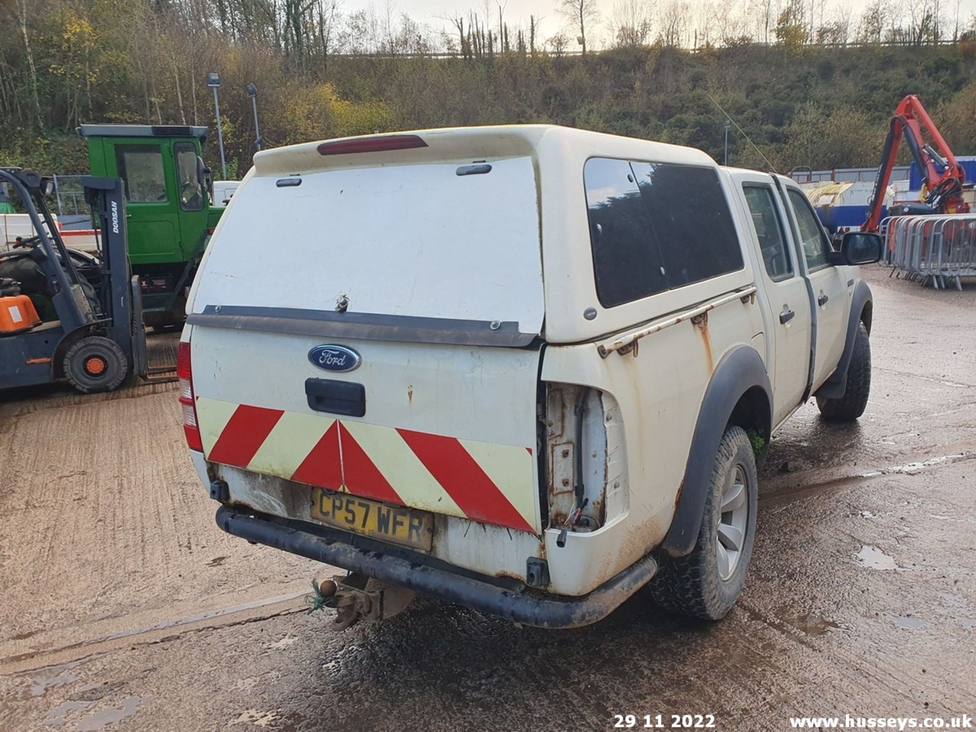 08/57 FORD RANGER D/C 4WD - 2500cc 5dr Pickup (White) - Image 21 of 42