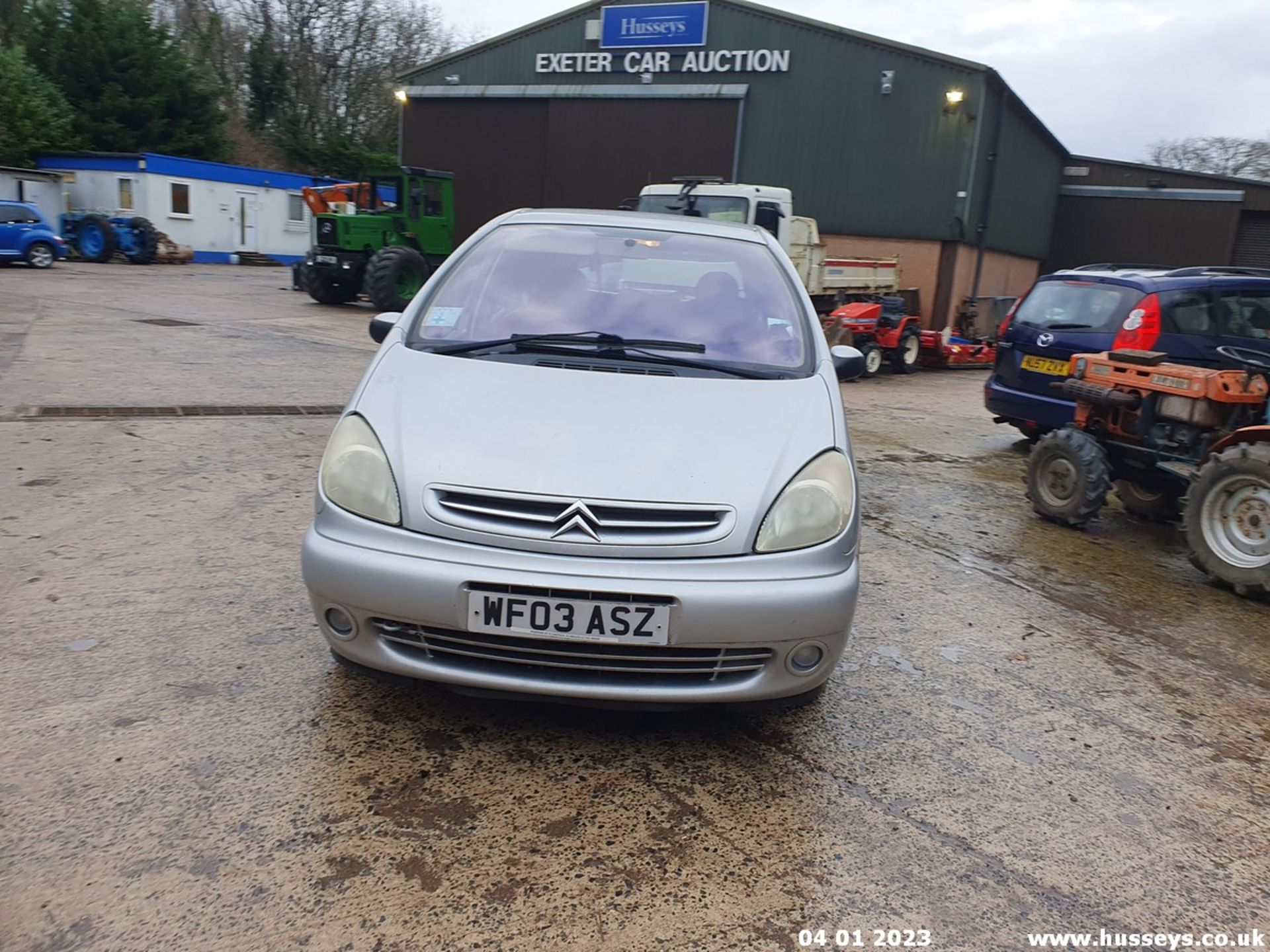 03/03 CITROEN XSARA PICASSO DESIRE - 1587cc 5dr MPV (Silver, 133k) - Image 5 of 32