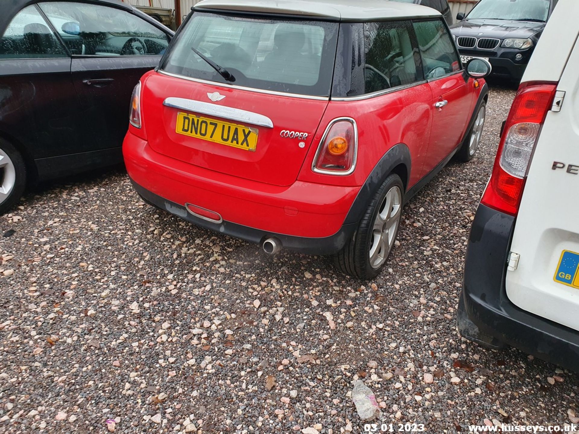 07/07 MINI COOPER - 1598cc 3dr Hatchback (Red, 104k) - Image 13 of 21