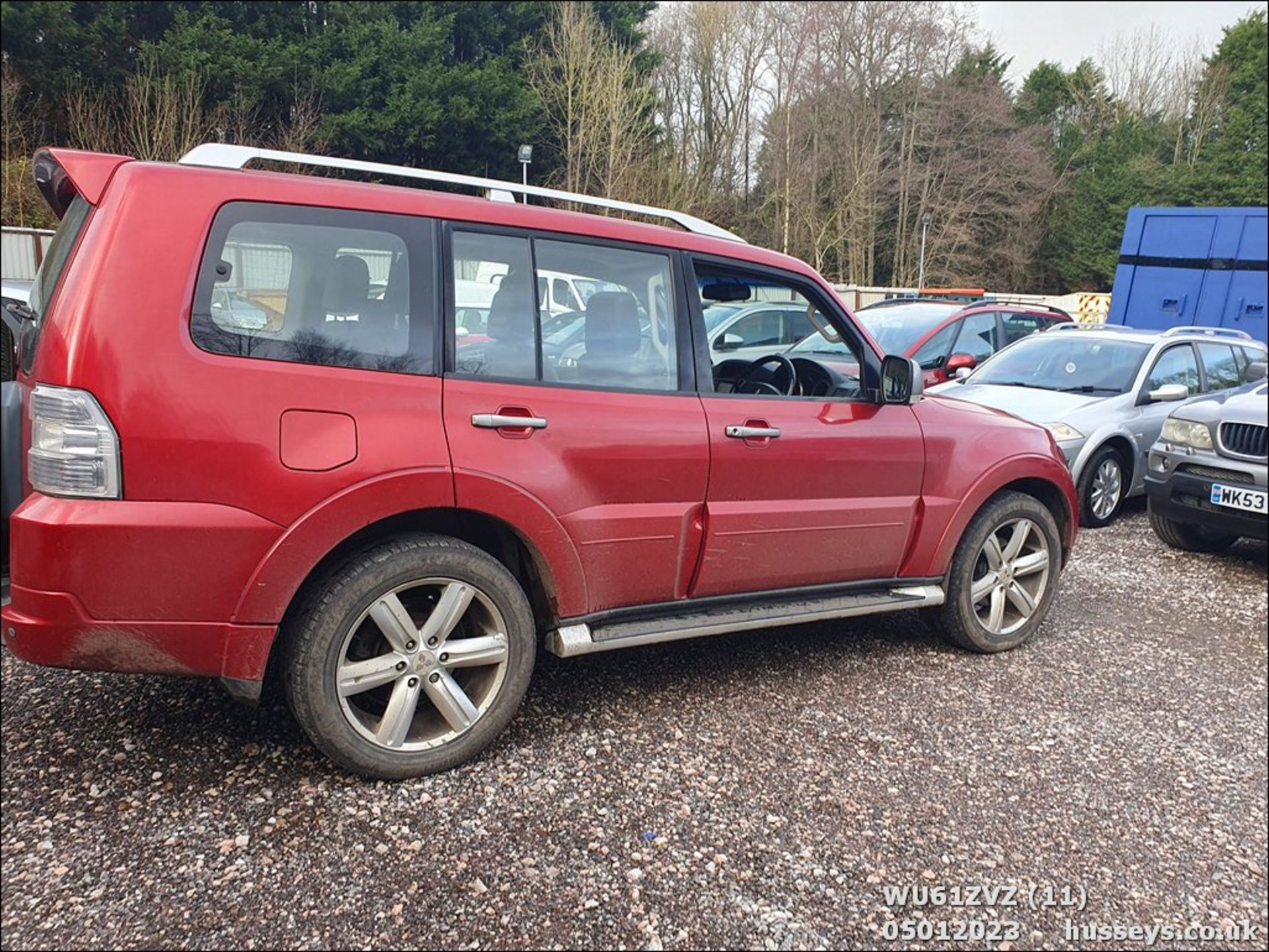 11/61 MITSUBISHI SHOGUN DIAMOND DI-D LWB A - 3200cc 5dr Estate (Red, 161k) - Image 11 of 41