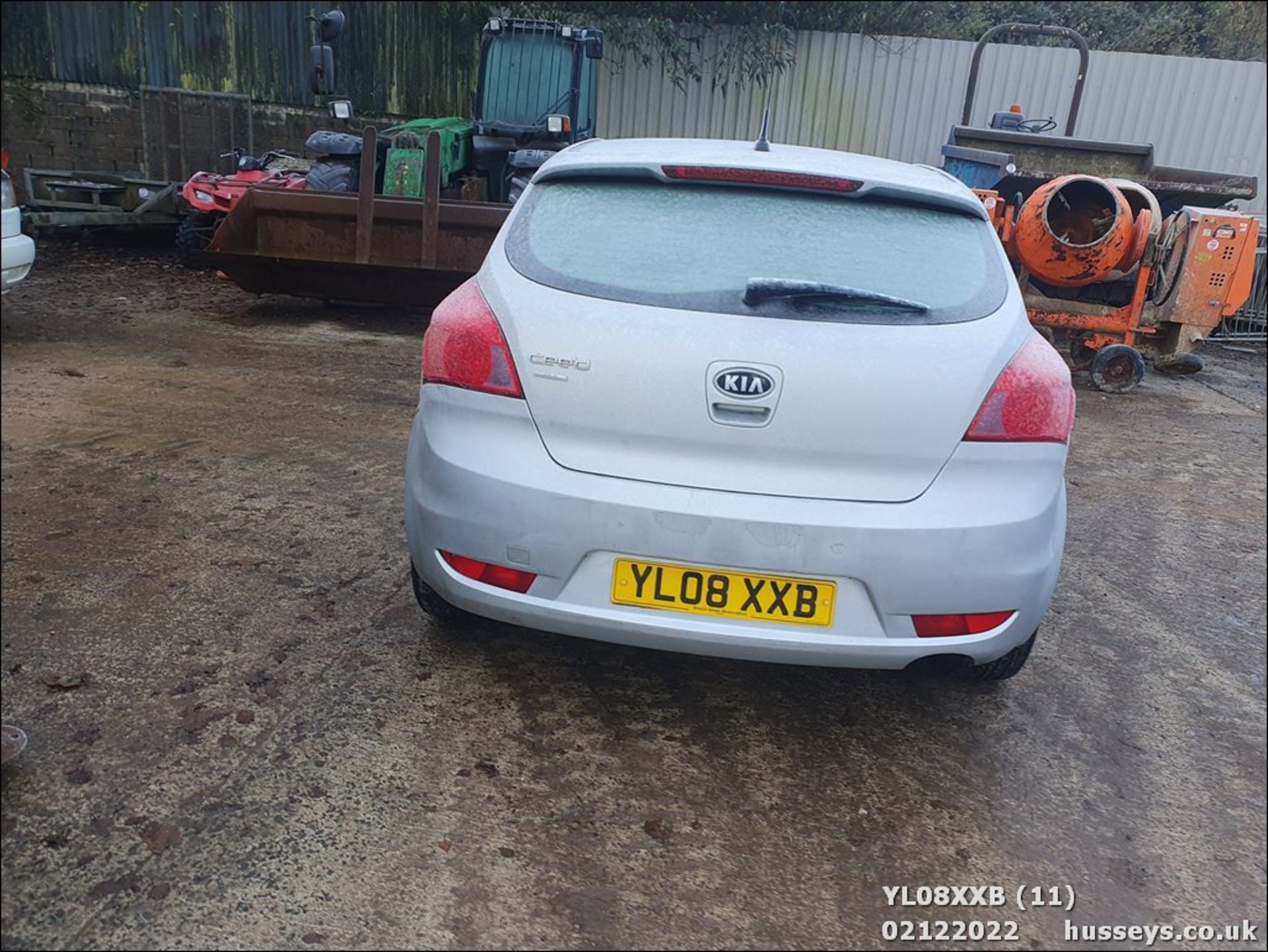 08/08 KIA PRO CEE'D ZR-7 - 1396cc 3dr Hatchback (Silver, 76k) - Image 12 of 33