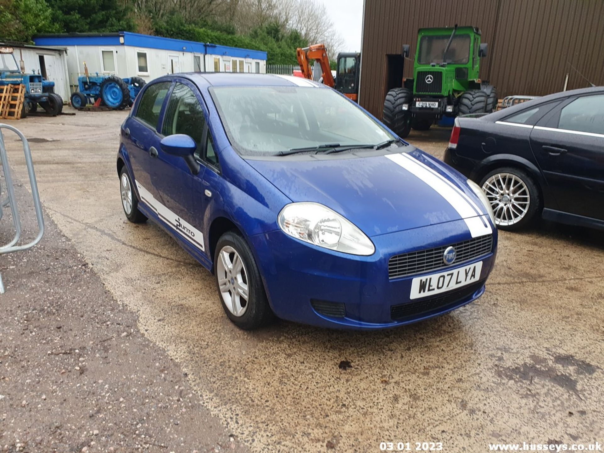 07/07 FIAT PUNTO ACTIVE - 1242cc 5dr Hatchback (Blue, 110k) - Image 2 of 31