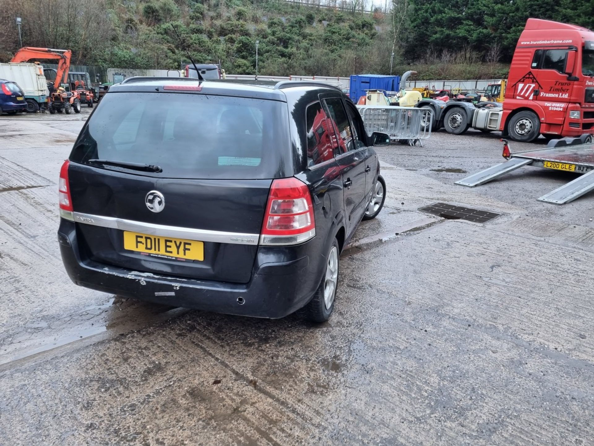 11/11 VAUXHALL ZAFIRA EXCLUSIV CDTI EFLX - 1686cc 5dr MPV (Black, 261k) - Image 13 of 24