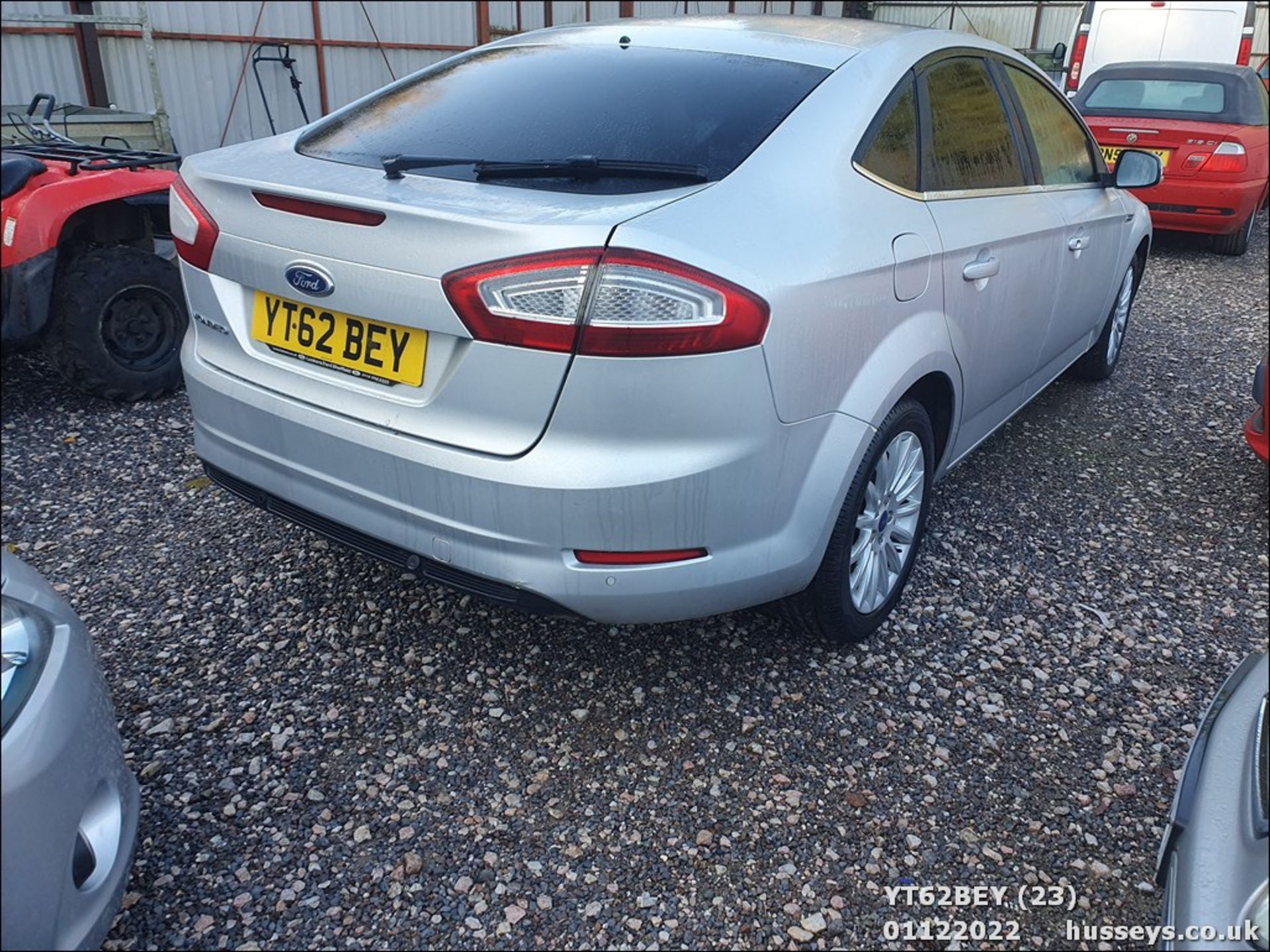 12/62 FORD MONDEO ZETEC BUSINESS EDN - 1997cc 5dr Hatchback (Silver, 204k) - Image 23 of 31