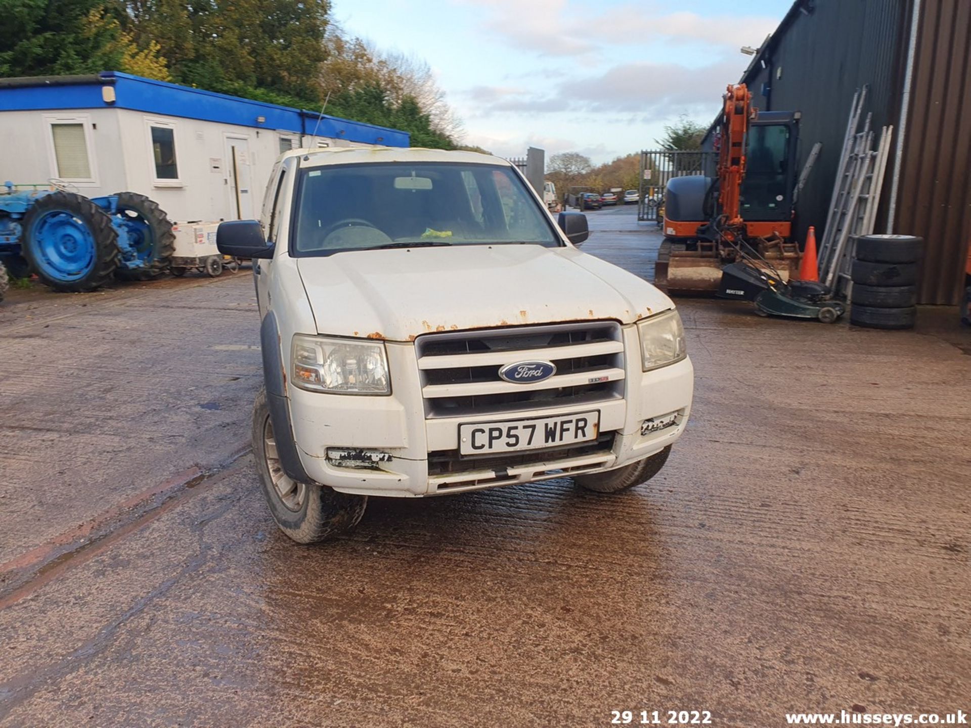 08/57 FORD RANGER D/C 4WD - 2500cc 5dr Pickup (White) - Image 5 of 42