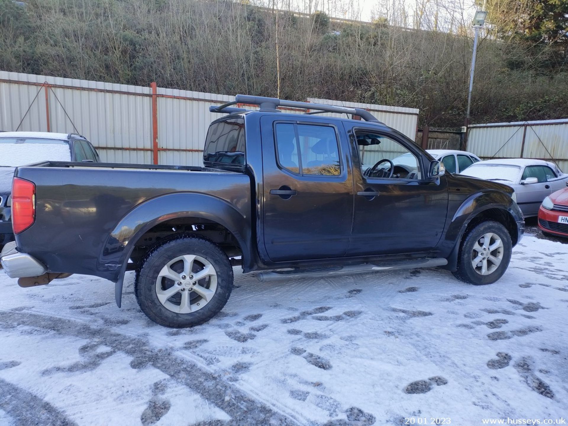 09/59 NISSAN NAVARA TEKNA D/C DCI - 2488cc 4dr Pickup (Black, 88k) - Image 16 of 58