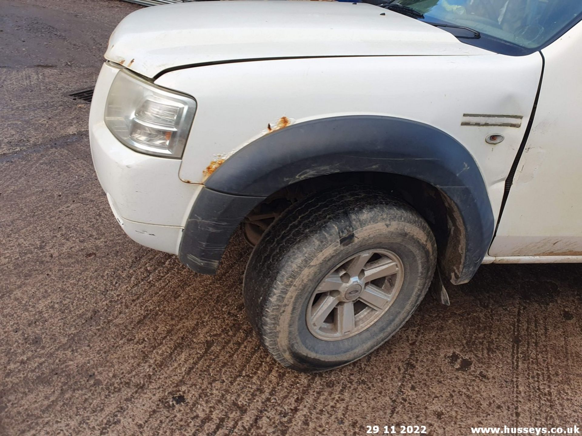 08/57 FORD RANGER D/C 4WD - 2500cc 5dr Pickup (White) - Image 30 of 42