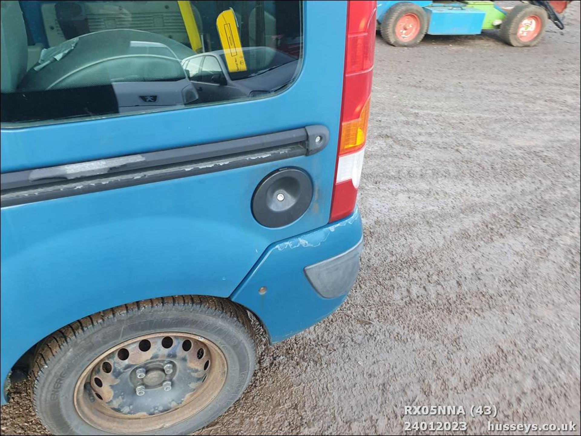 05/05 RENAULT KANGOO EXPRESSION 16V - 1149cc 5dr MPV (Blue) - Image 43 of 45