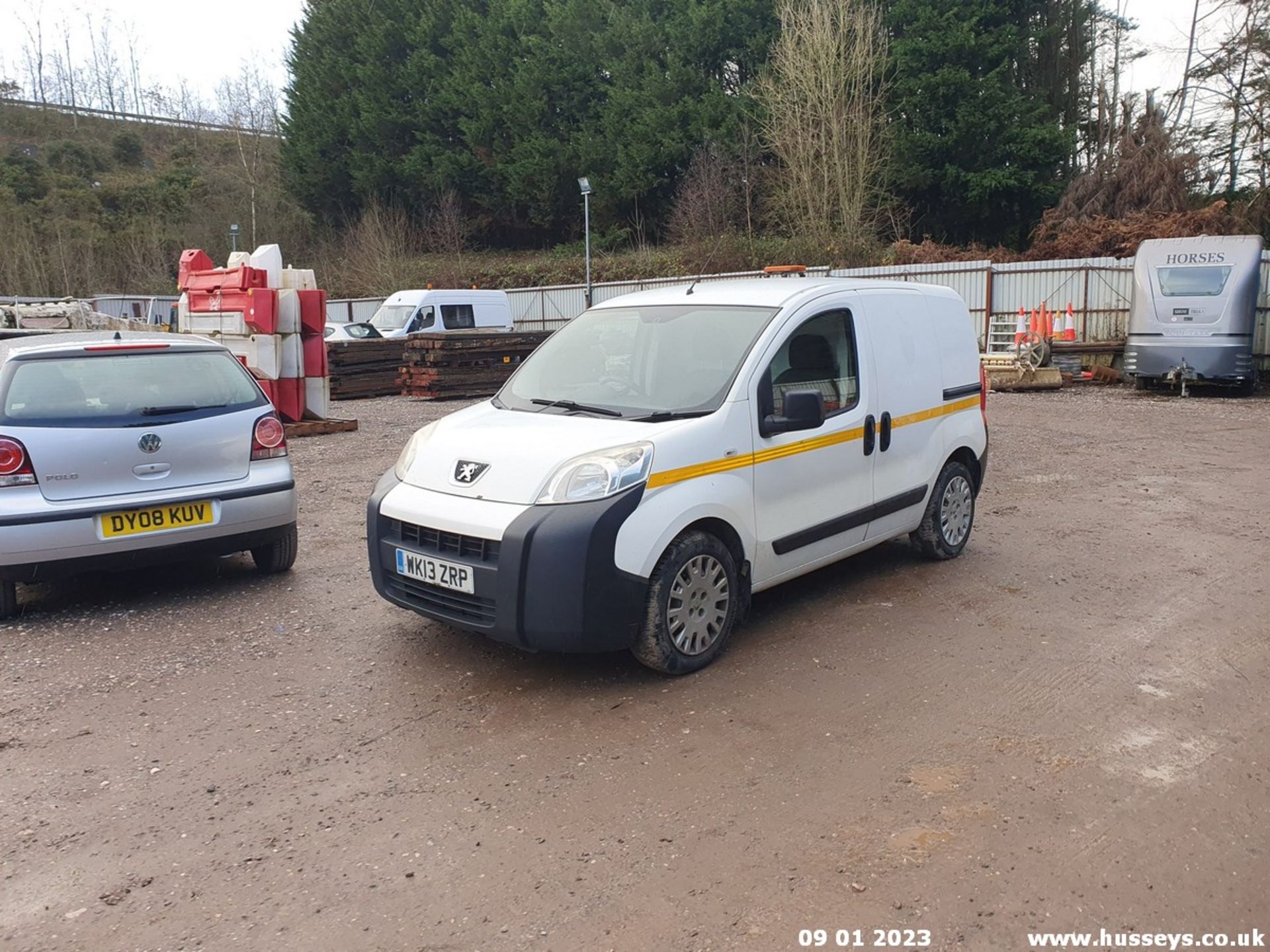 13/13 PEUGEOT BIPPER SE HDI - 1248cc 5dr Van (White, 137k) - Image 4 of 37