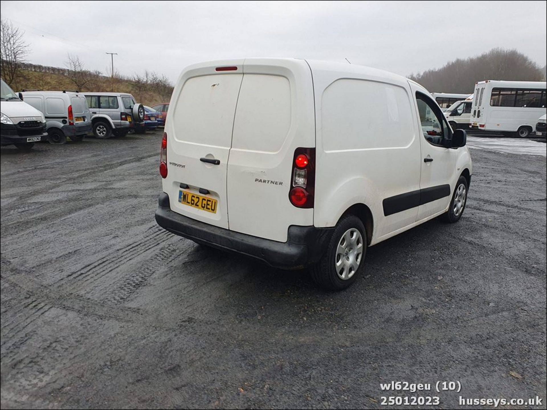 13/62 PEUGEOT PARTNER 625 SE L1 HDI - 1560cc 5dr Van (White, 98k) - Image 11 of 41