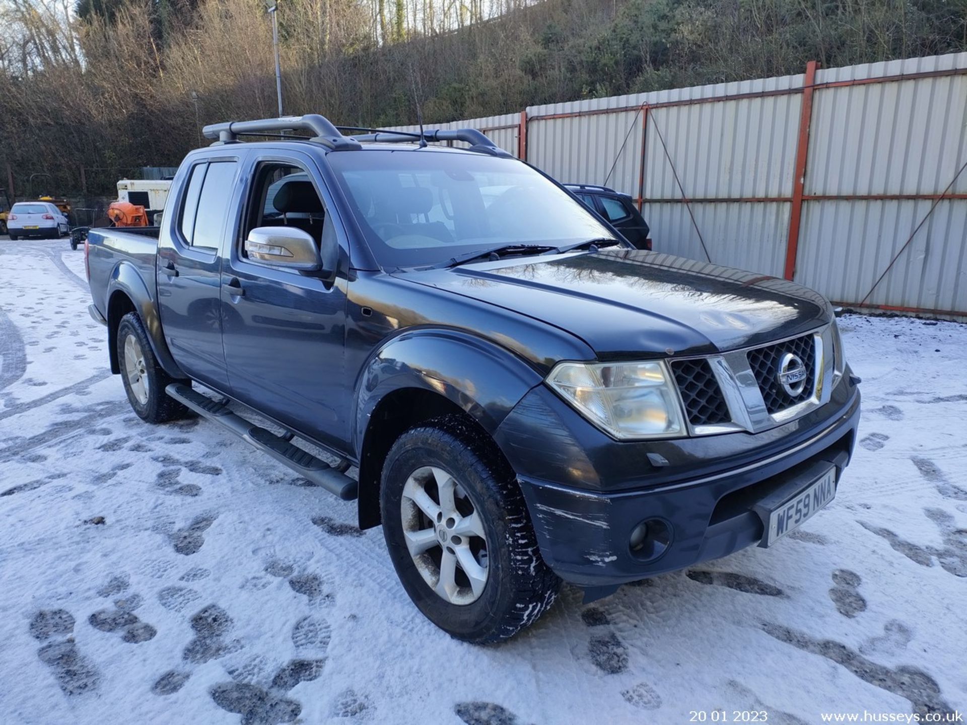 09/59 NISSAN NAVARA TEKNA D/C DCI - 2488cc 4dr Pickup (Black, 88k) - Image 2 of 58