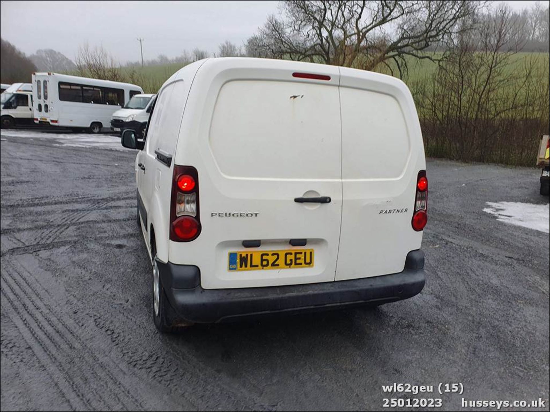 13/62 PEUGEOT PARTNER 625 SE L1 HDI - 1560cc 5dr Van (White, 98k) - Image 16 of 41