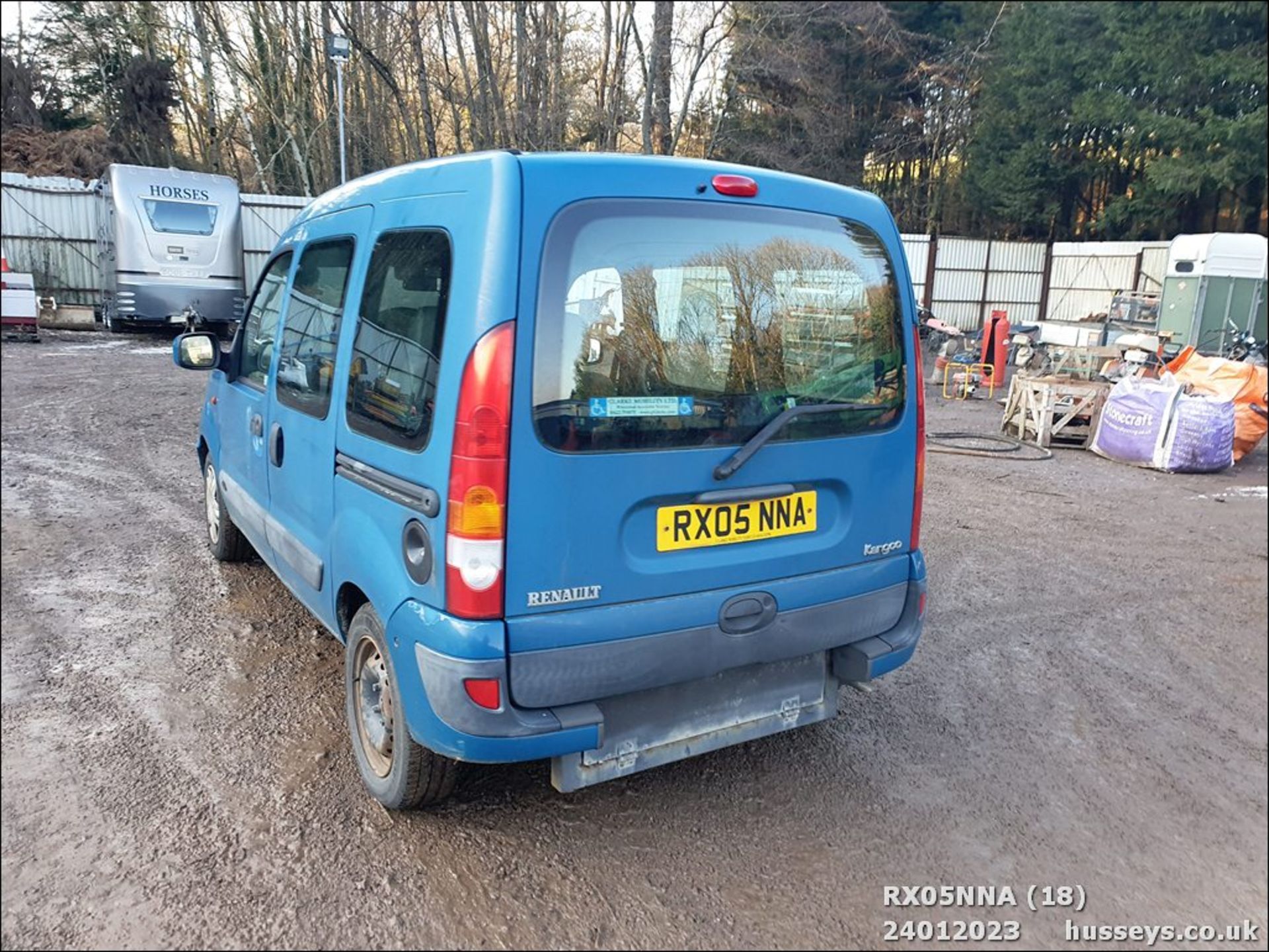 05/05 RENAULT KANGOO EXPRESSION 16V - 1149cc 5dr MPV (Blue) - Image 18 of 45