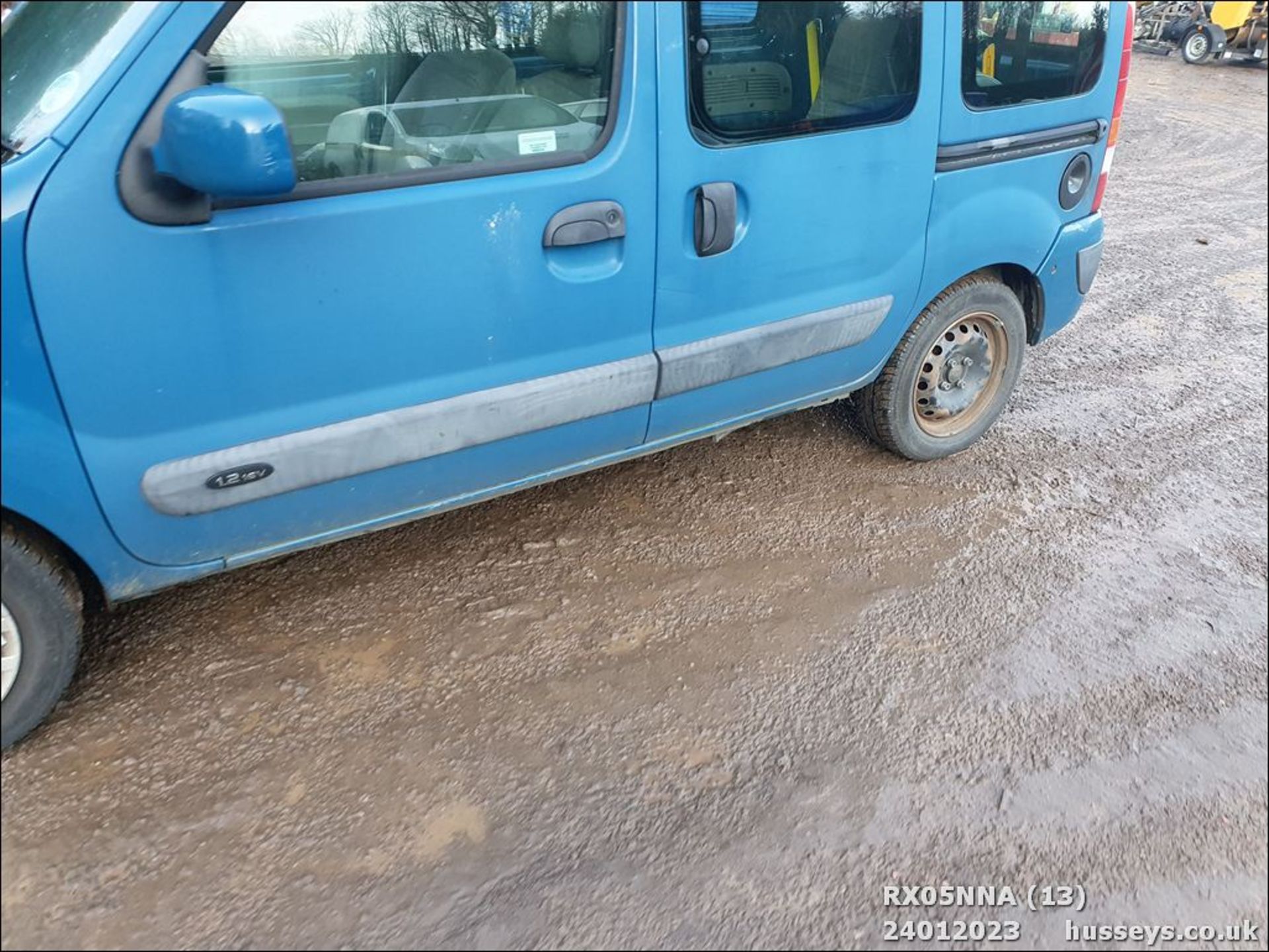 05/05 RENAULT KANGOO EXPRESSION 16V - 1149cc 5dr MPV (Blue) - Image 13 of 45