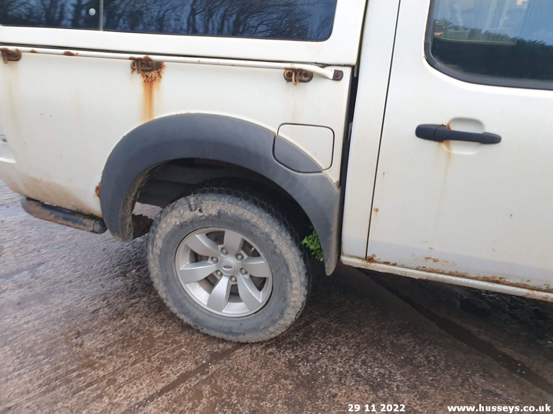 08/57 FORD RANGER D/C 4WD - 2500cc 5dr Pickup (White) - Image 38 of 42