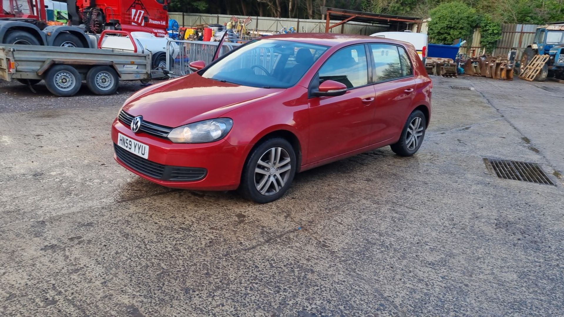 09/59 VOLKSWAGEN GOLF SE TDI S-A - 1598cc 5dr Hatchback (Red, 99k) - Image 31 of 45