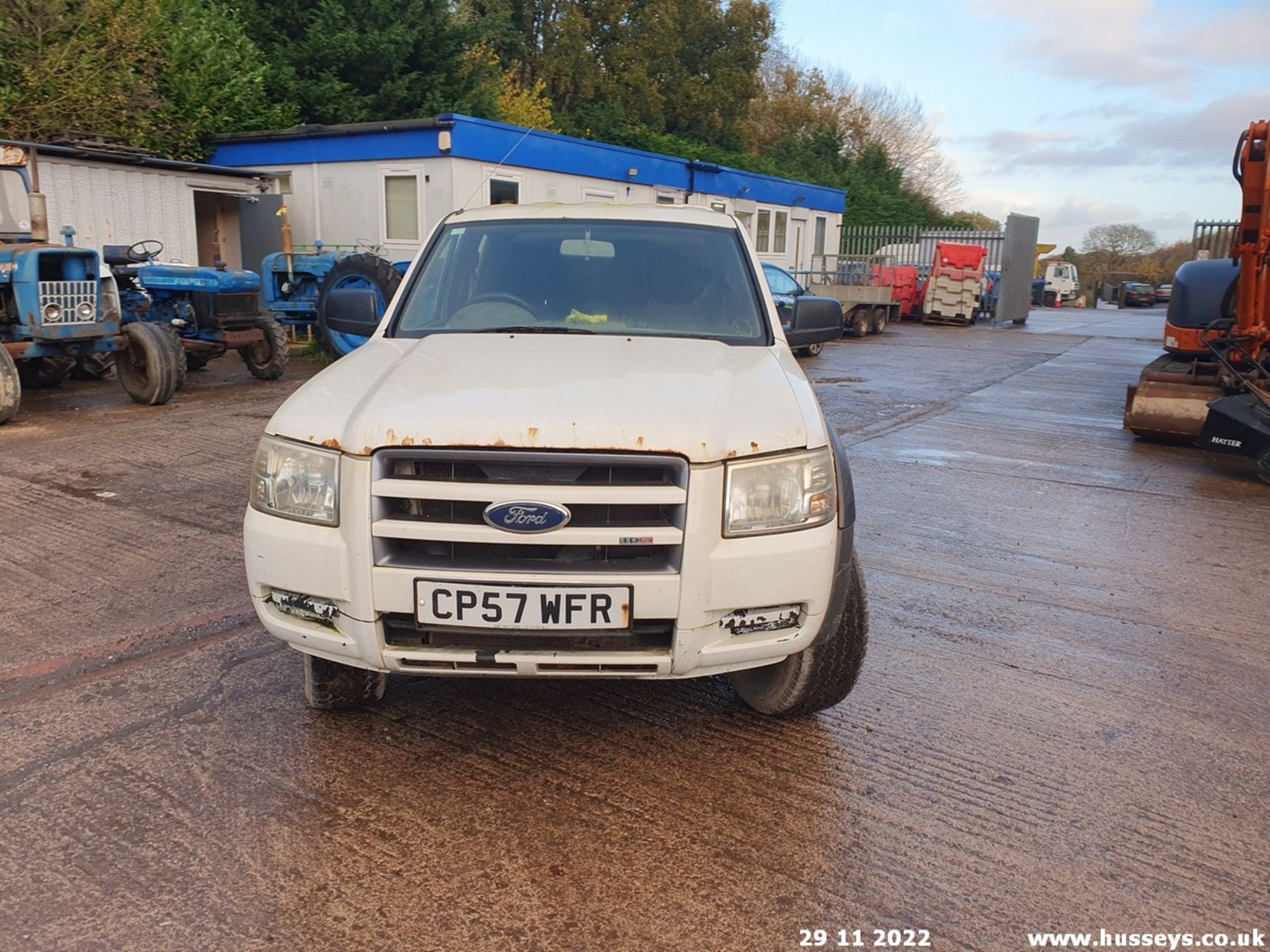 08/57 FORD RANGER D/C 4WD - 2500cc 5dr Pickup (White) - Image 6 of 42