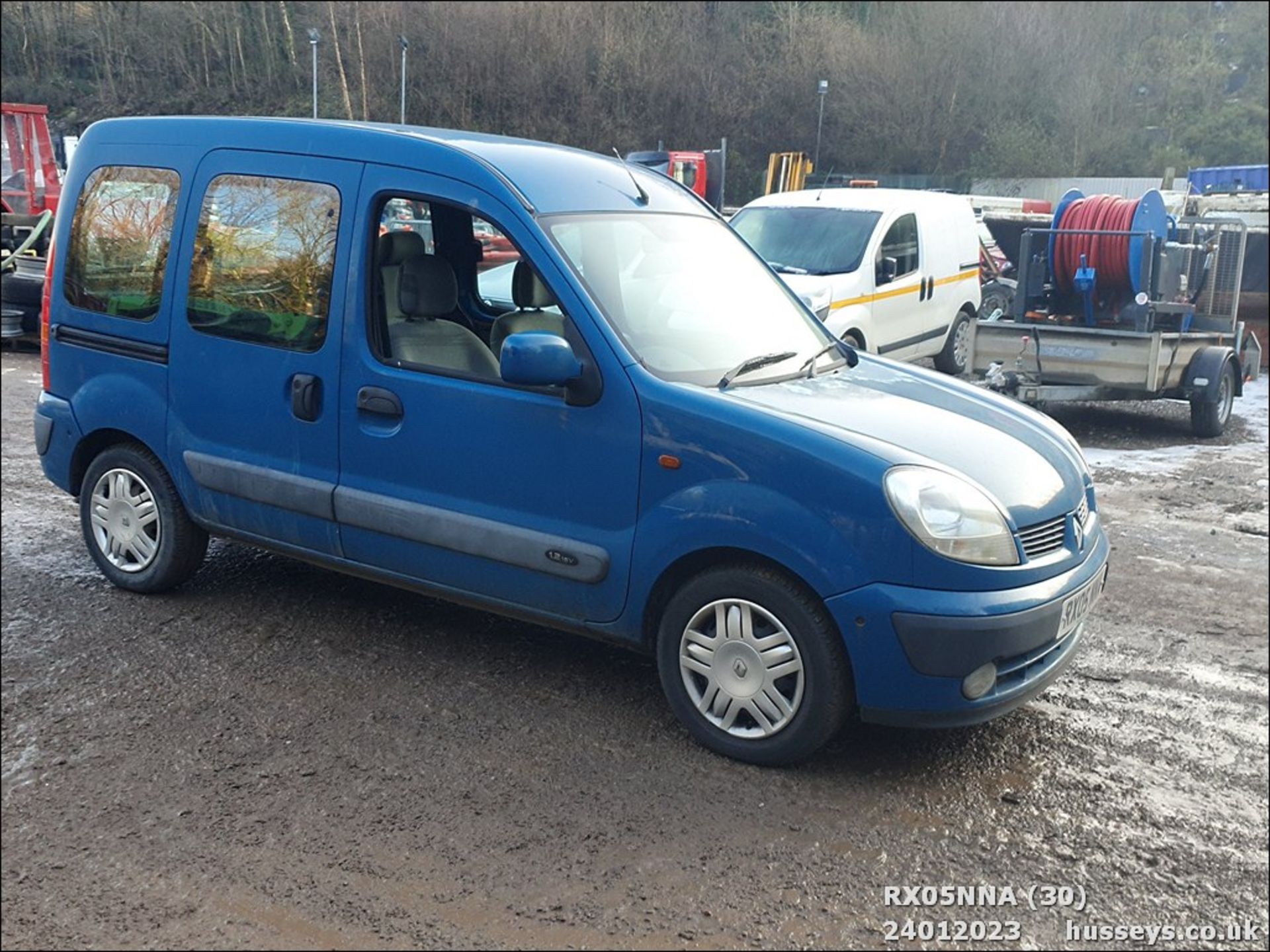 05/05 RENAULT KANGOO EXPRESSION 16V - 1149cc 5dr MPV (Blue) - Image 30 of 45