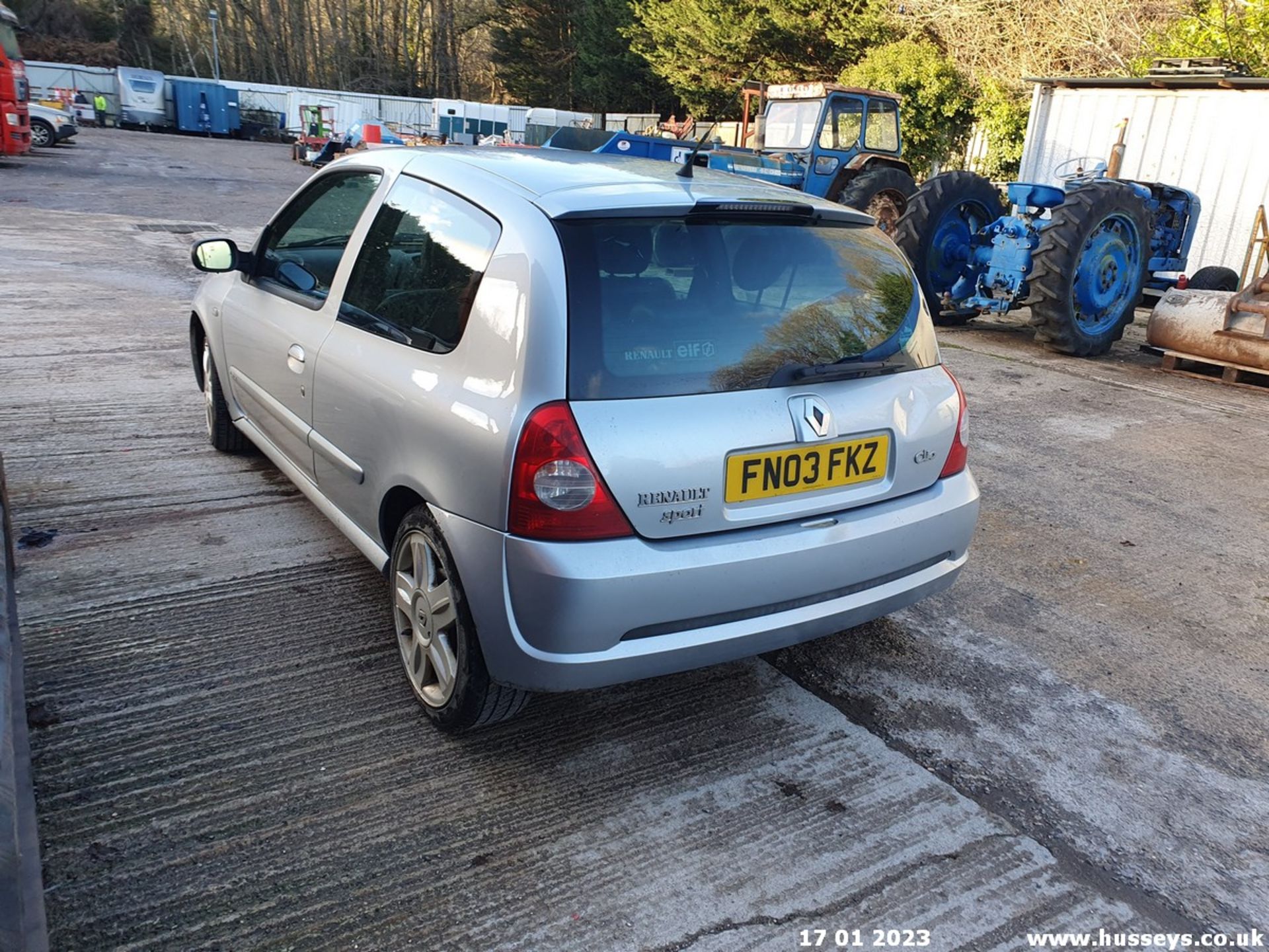 03/03 RENAULT CLIO SPORT - 1998cc 3dr Hatchback (Silver, 148k) - Image 11 of 25