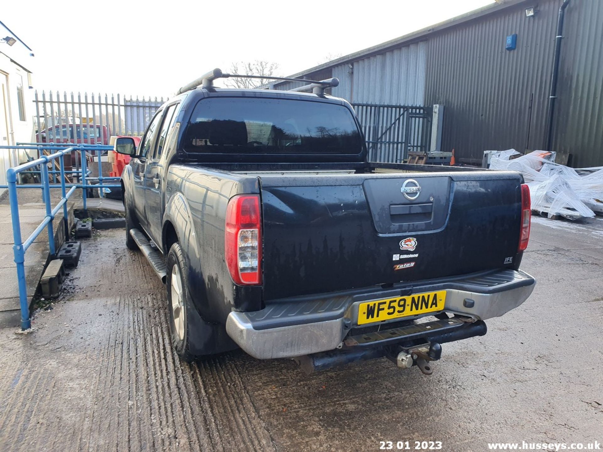 09/59 NISSAN NAVARA TEKNA D/C DCI - 2488cc 4dr Pickup (Black, 88k) - Image 41 of 58