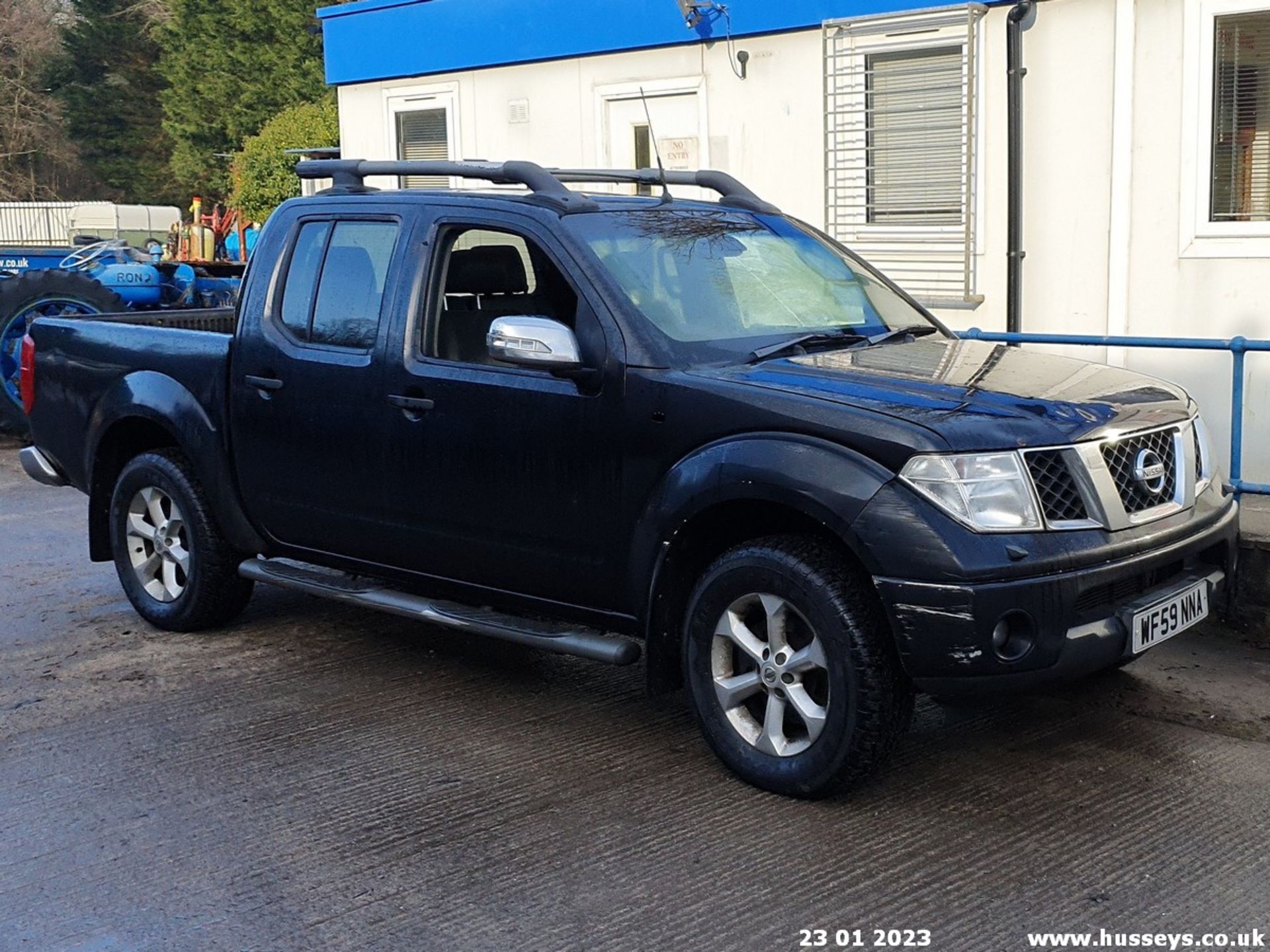 09/59 NISSAN NAVARA TEKNA D/C DCI - 2488cc 4dr Pickup (Black, 88k)