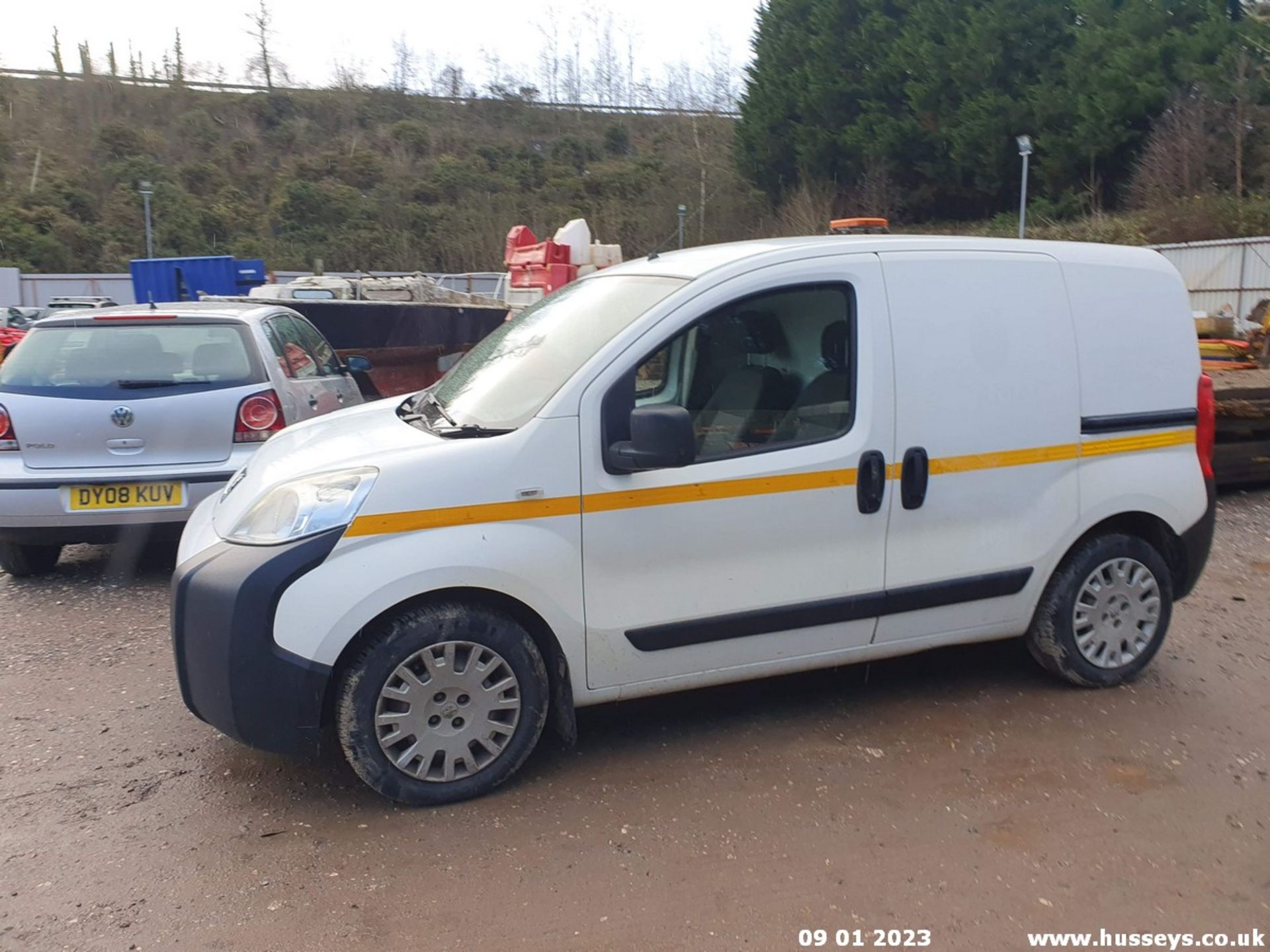 13/13 PEUGEOT BIPPER SE HDI - 1248cc 5dr Van (White, 137k) - Image 6 of 37