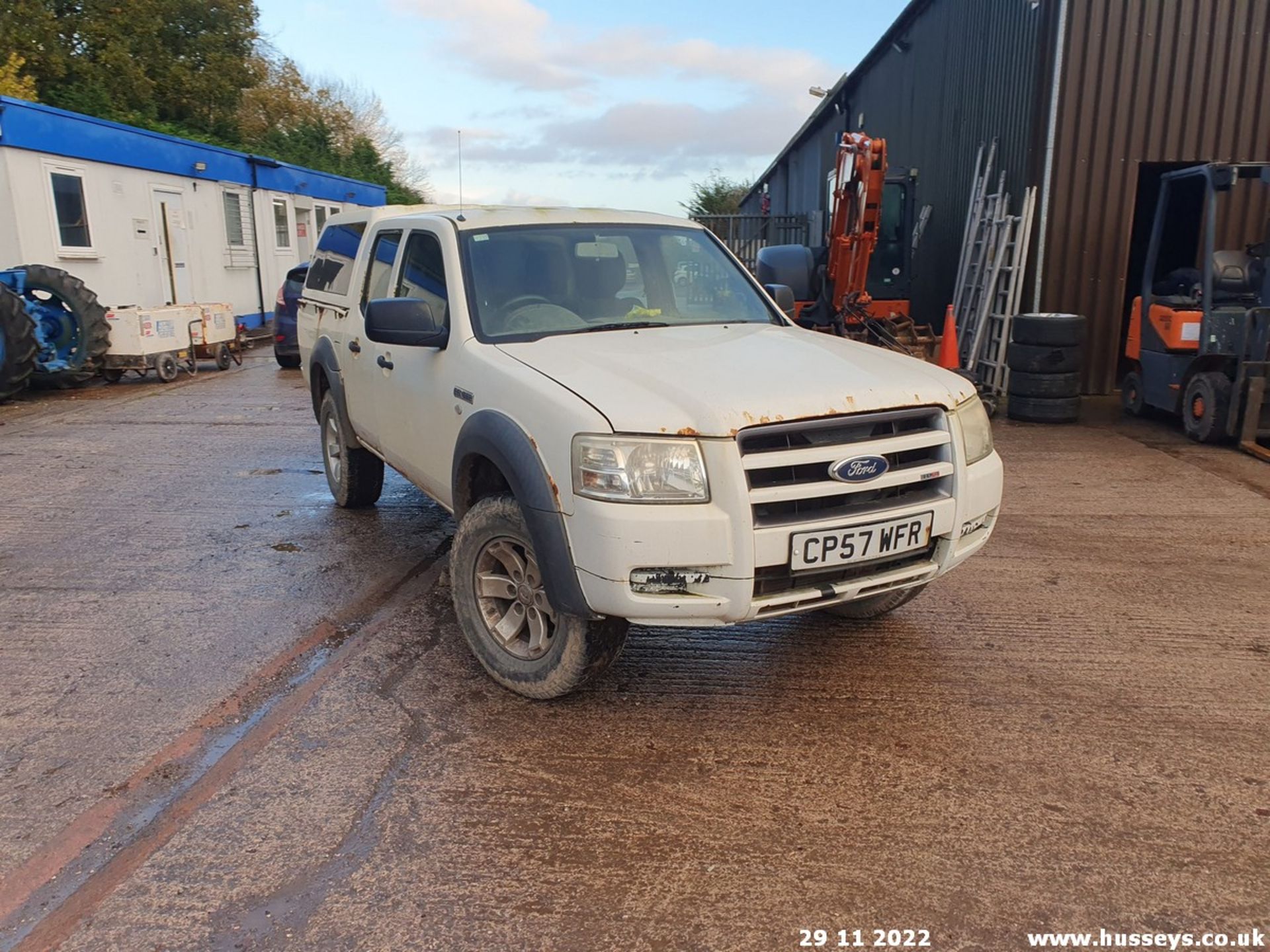 08/57 FORD RANGER D/C 4WD - 2500cc 5dr Pickup (White) - Image 4 of 42