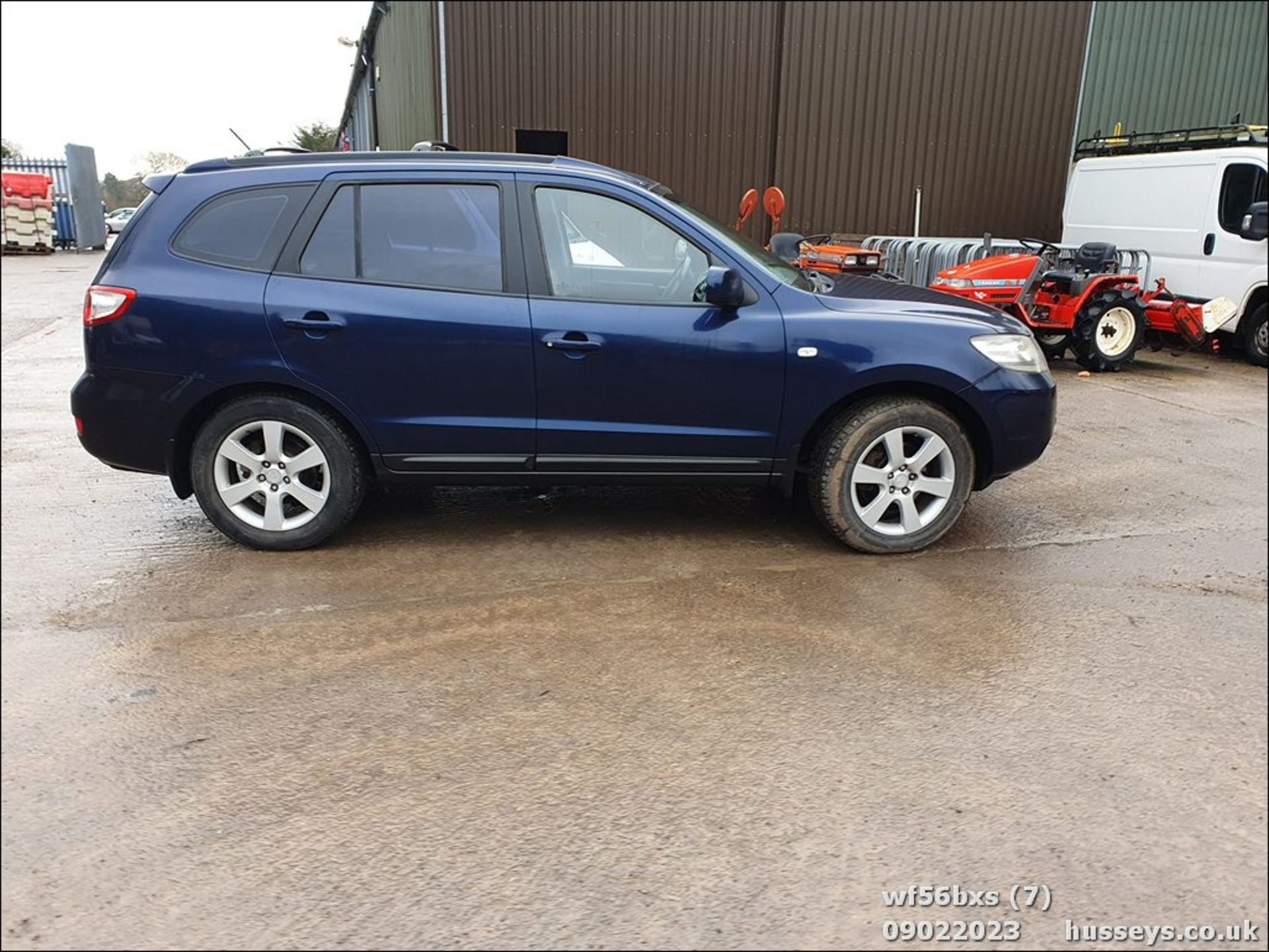 06/56 HYUNDAI SANTA FE CDX+ CRTD A - 2188cc 5dr Estate (Blue, 92k) - Image 8 of 45