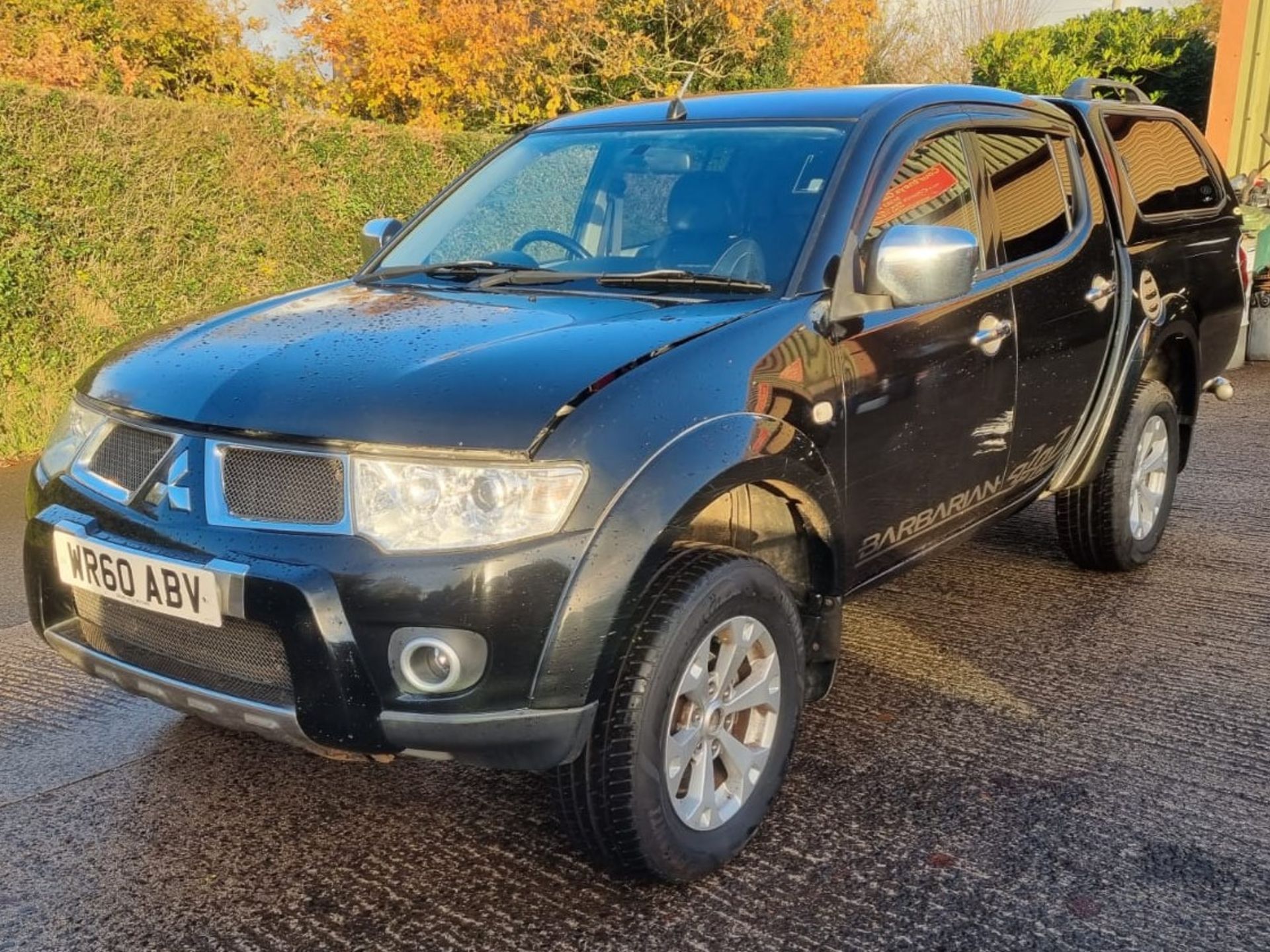 10/60 MITSUBISHI L200BARB LB DCB DI-D4X4 A - 2477cc 4dr 4x4 (Black, 178k) - Image 11 of 11