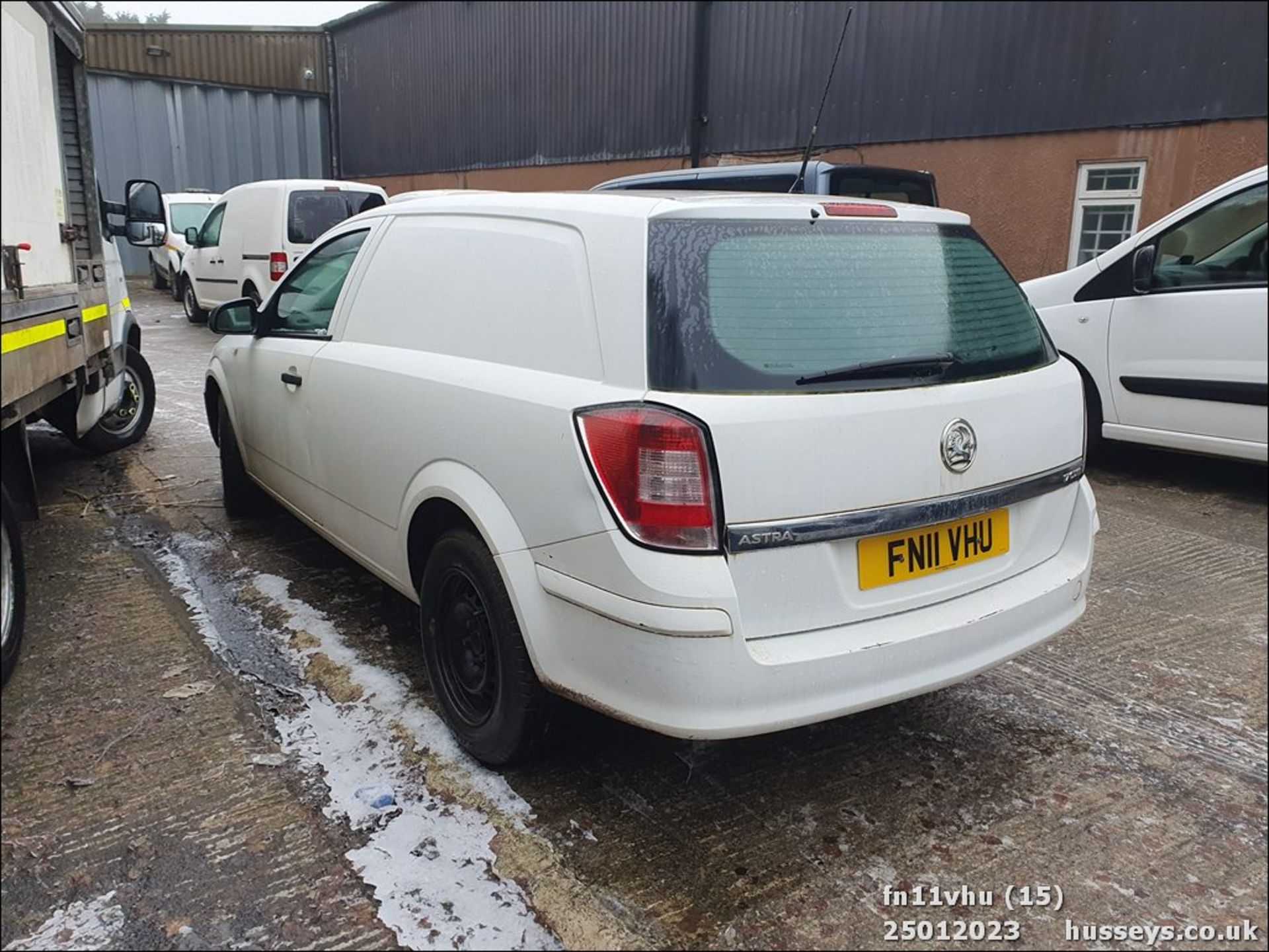 11/11 VAUXHALL ASTRA CLUB A/C CDTI - 1686cc 3dr Van (White, 90k) - Image 15 of 29