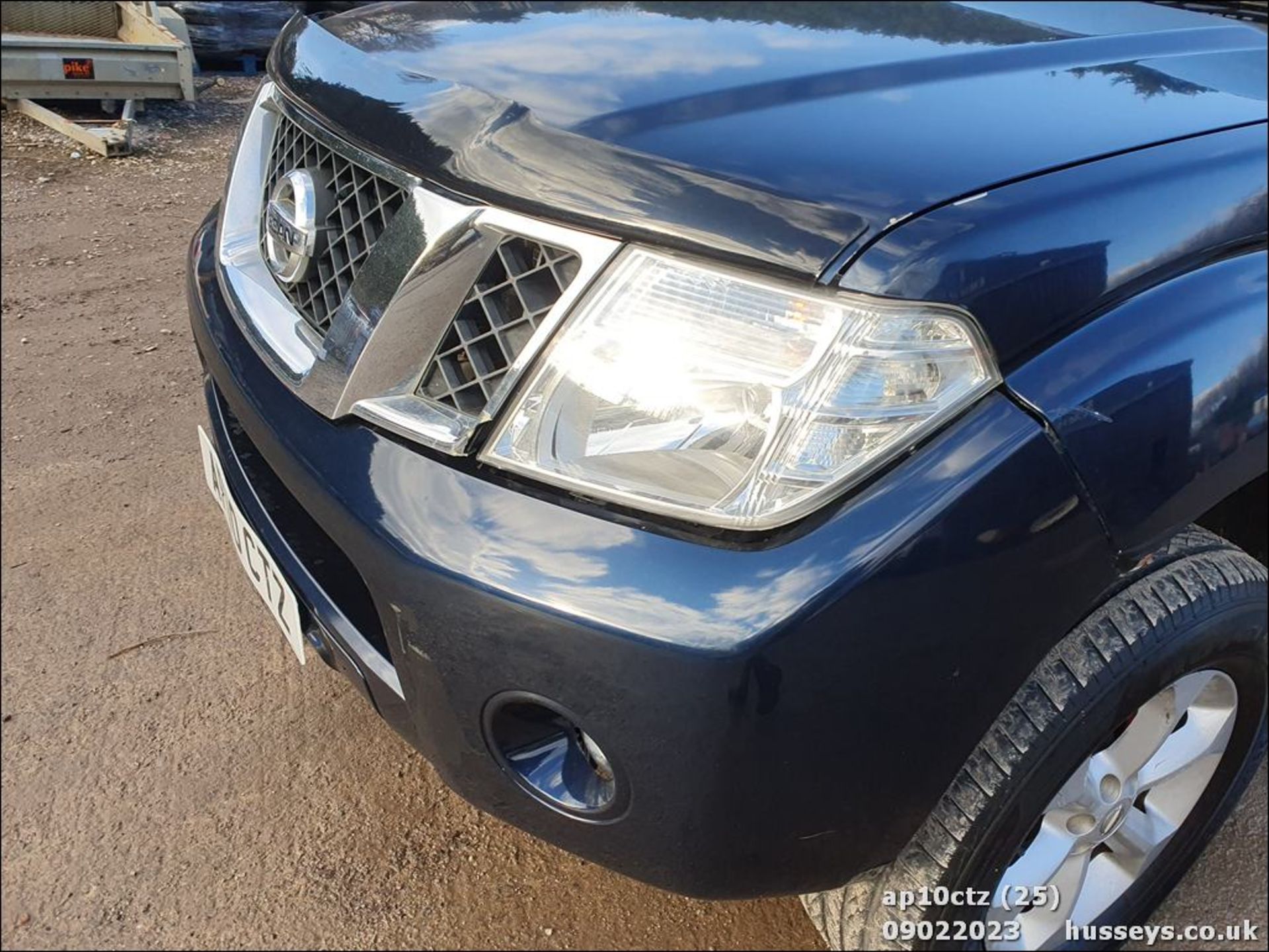 10/10 NISSAN NAVARA TEKNA D/C DCI 188 - 2488cc Pickup (Blue, 124k) - Image 26 of 45