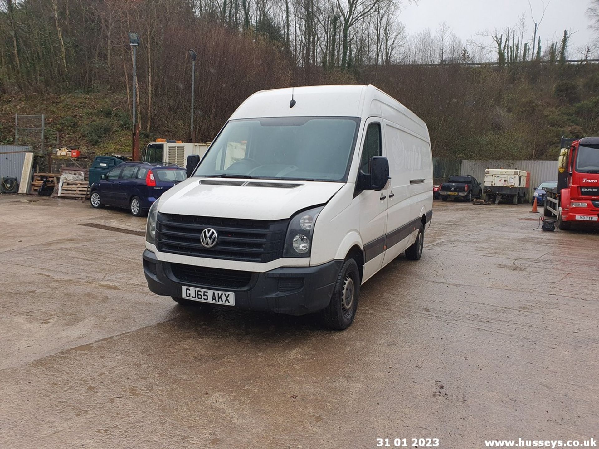 15/65 VOLKSWAGEN CRAFTER CR35 STARTLINE TD - 1968cc 5dr Van (White, 239k) - Image 4 of 55