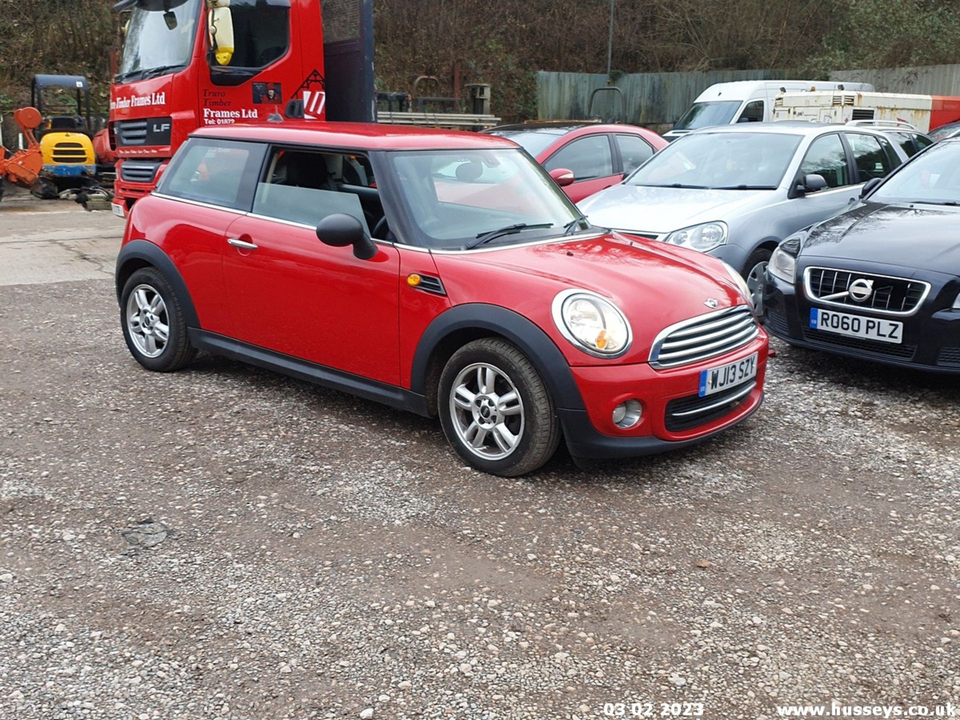 13/13 MINI ONE D - 1598cc 3dr Hatchback (Red) - Image 25 of 45