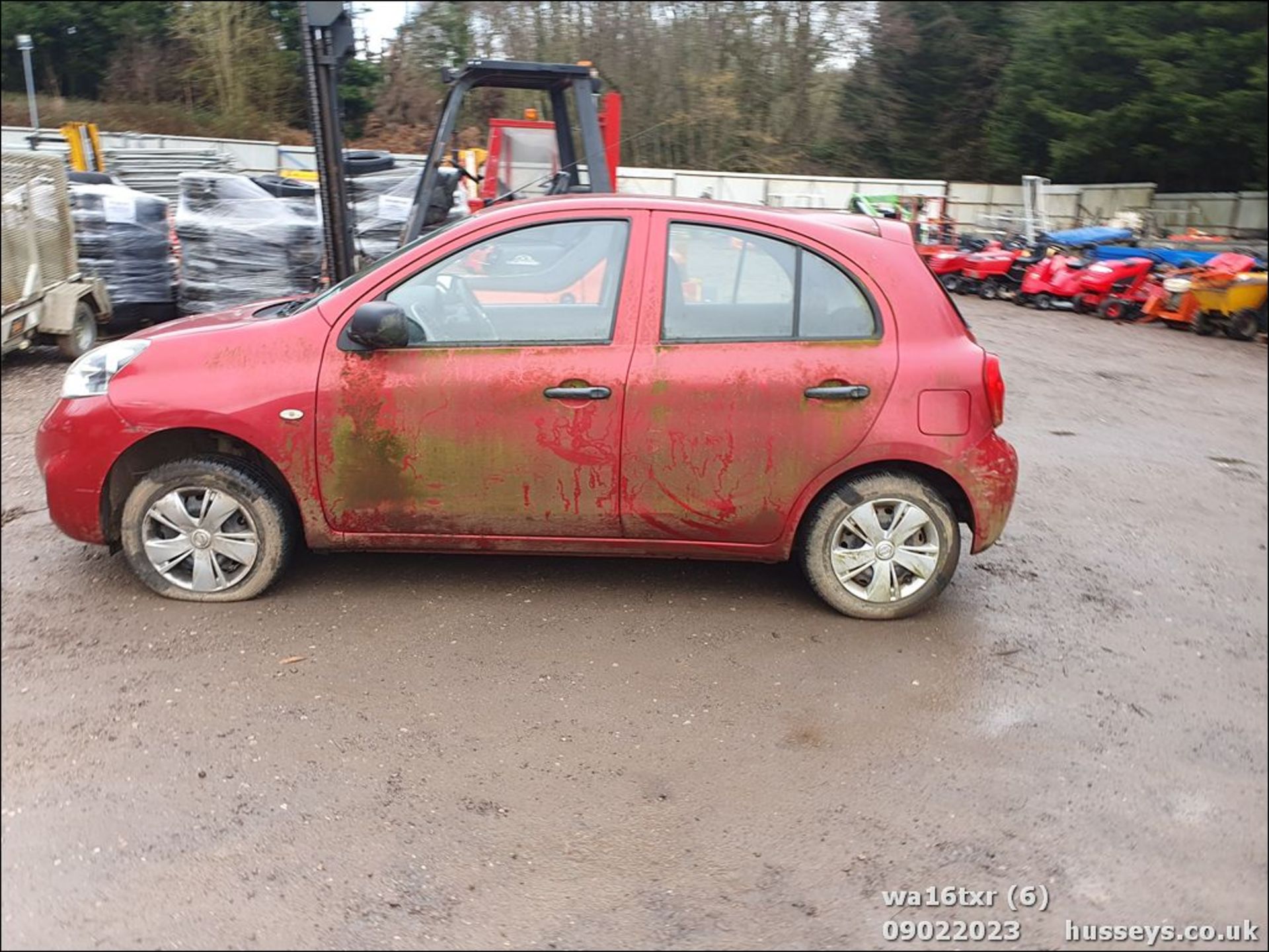 16/16 NISSAN MICRA VISIA - 1198cc 5dr Hatchback (Red, 18k) - Image 7 of 52